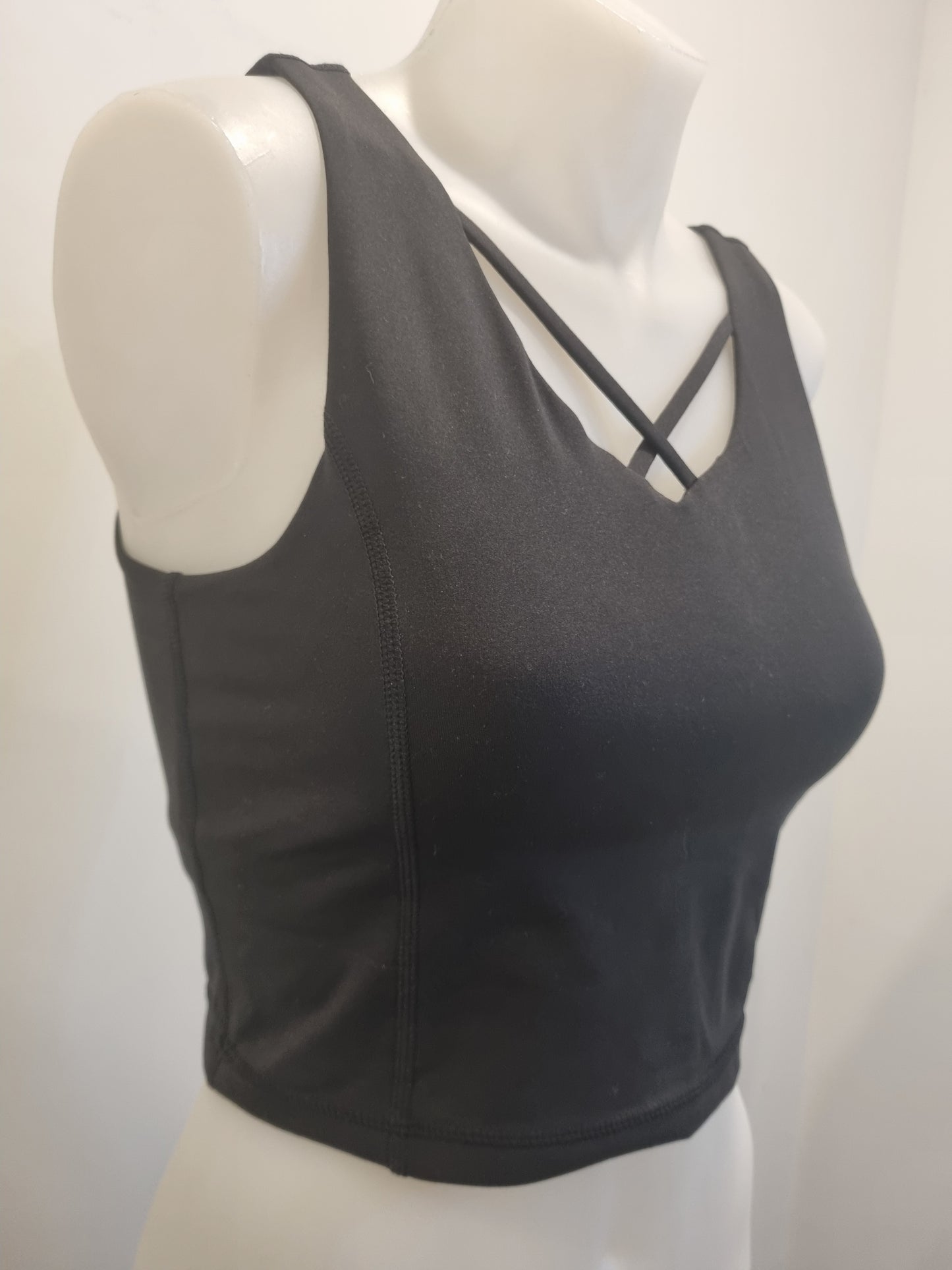 Gynetique Sports Bra - Size M (BNWT)