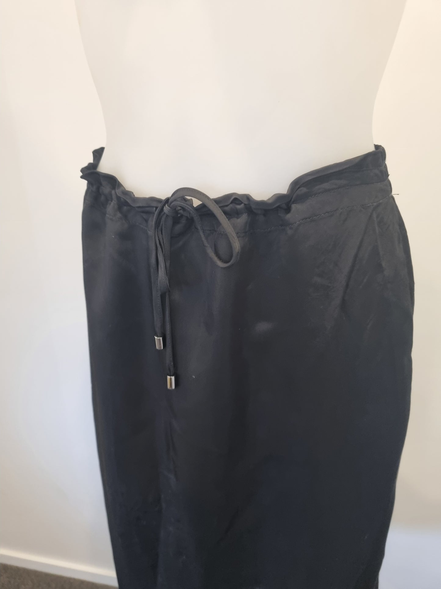 Moochi Midi Skirt - Size 8