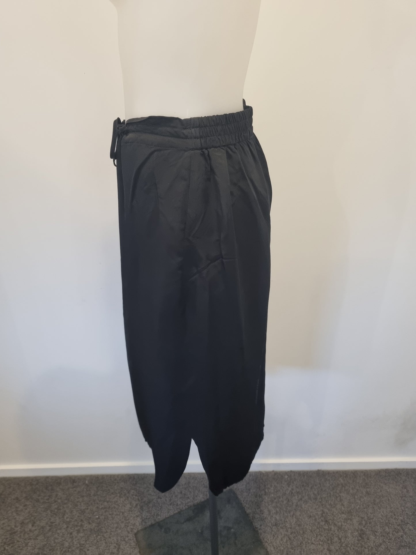 Moochi Midi Skirt - Size 8