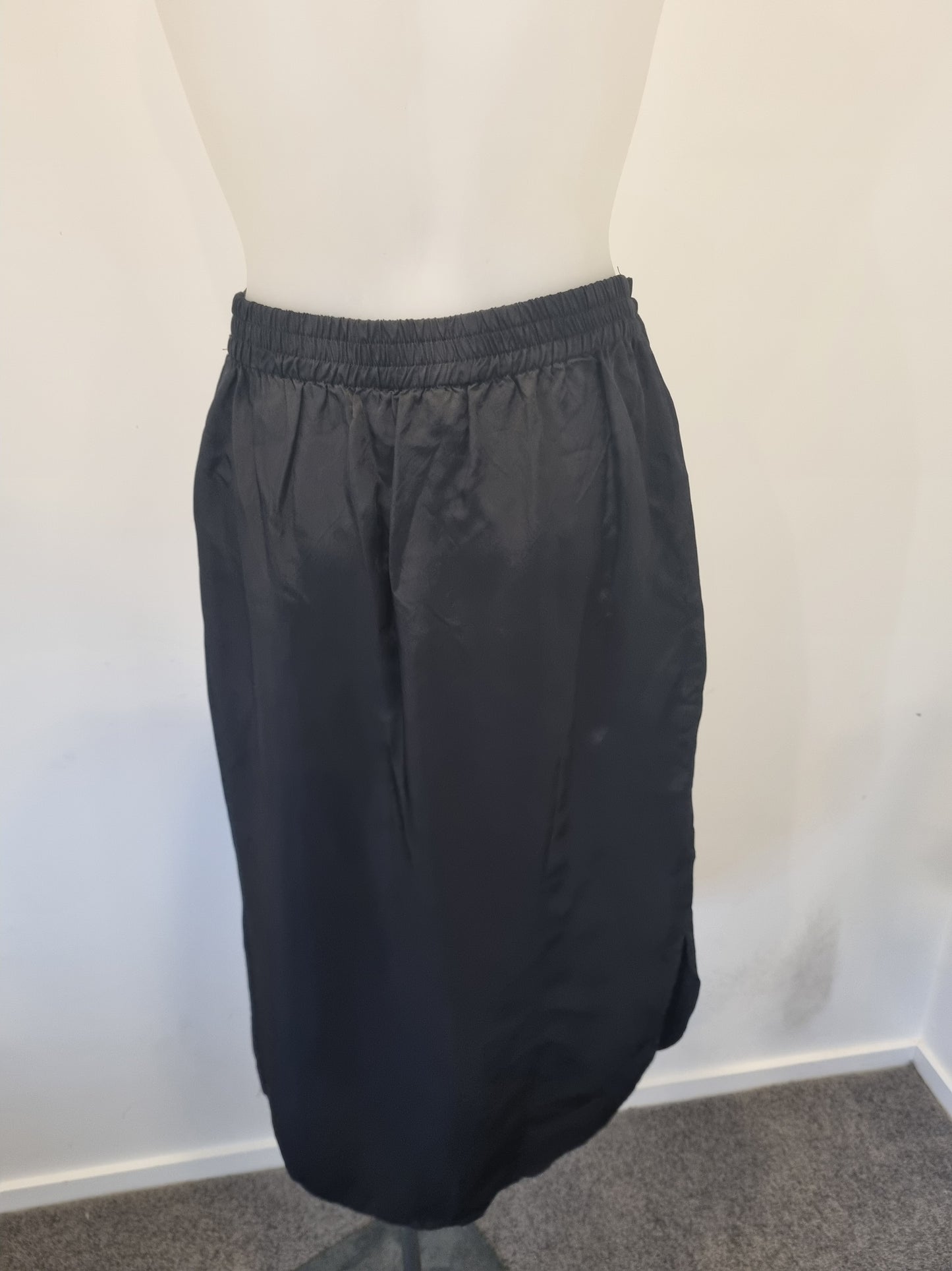 Moochi Midi Skirt - Size 8