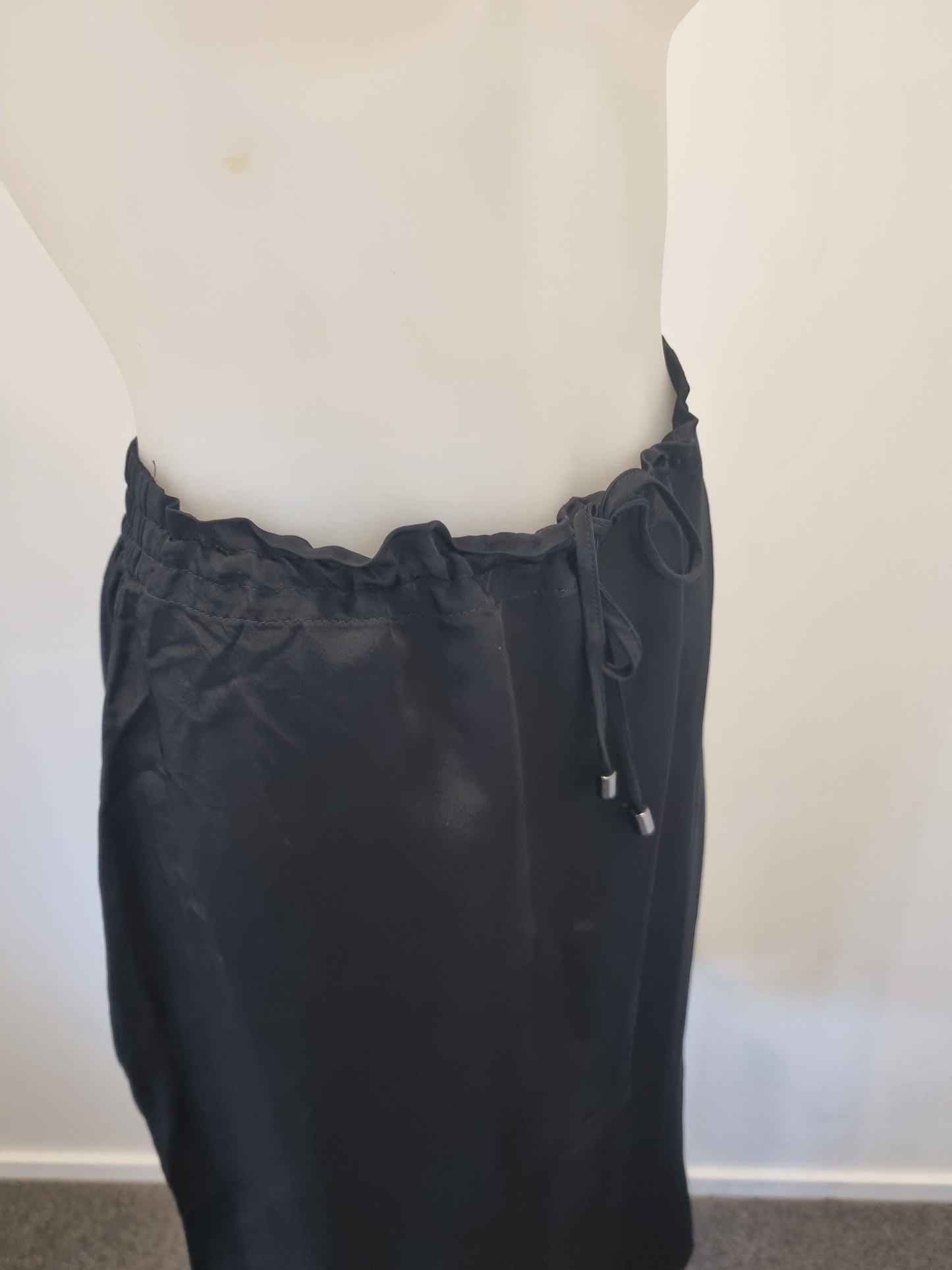 Moochi Midi Skirt - Size 8