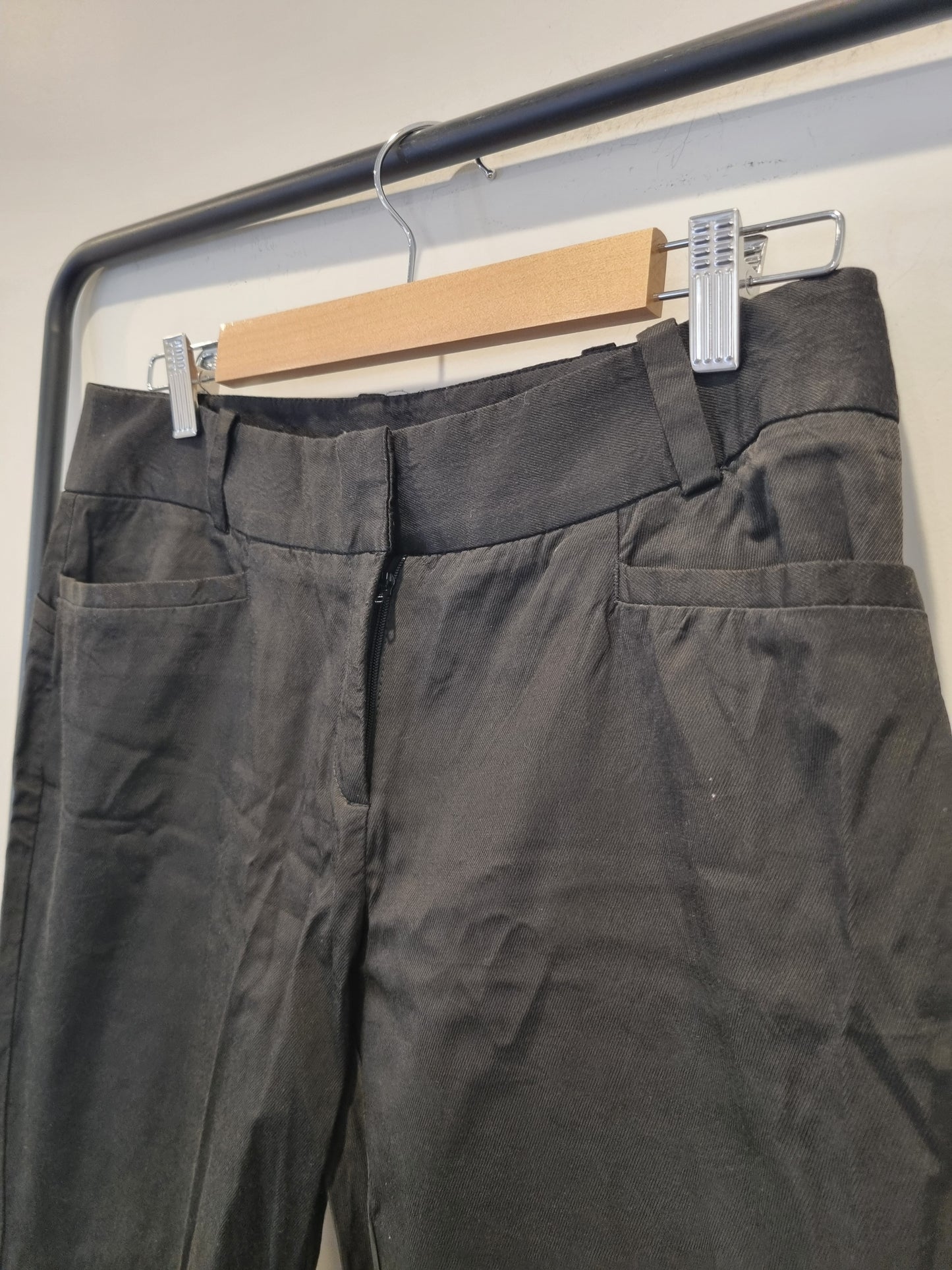Cue Pants - Size 10