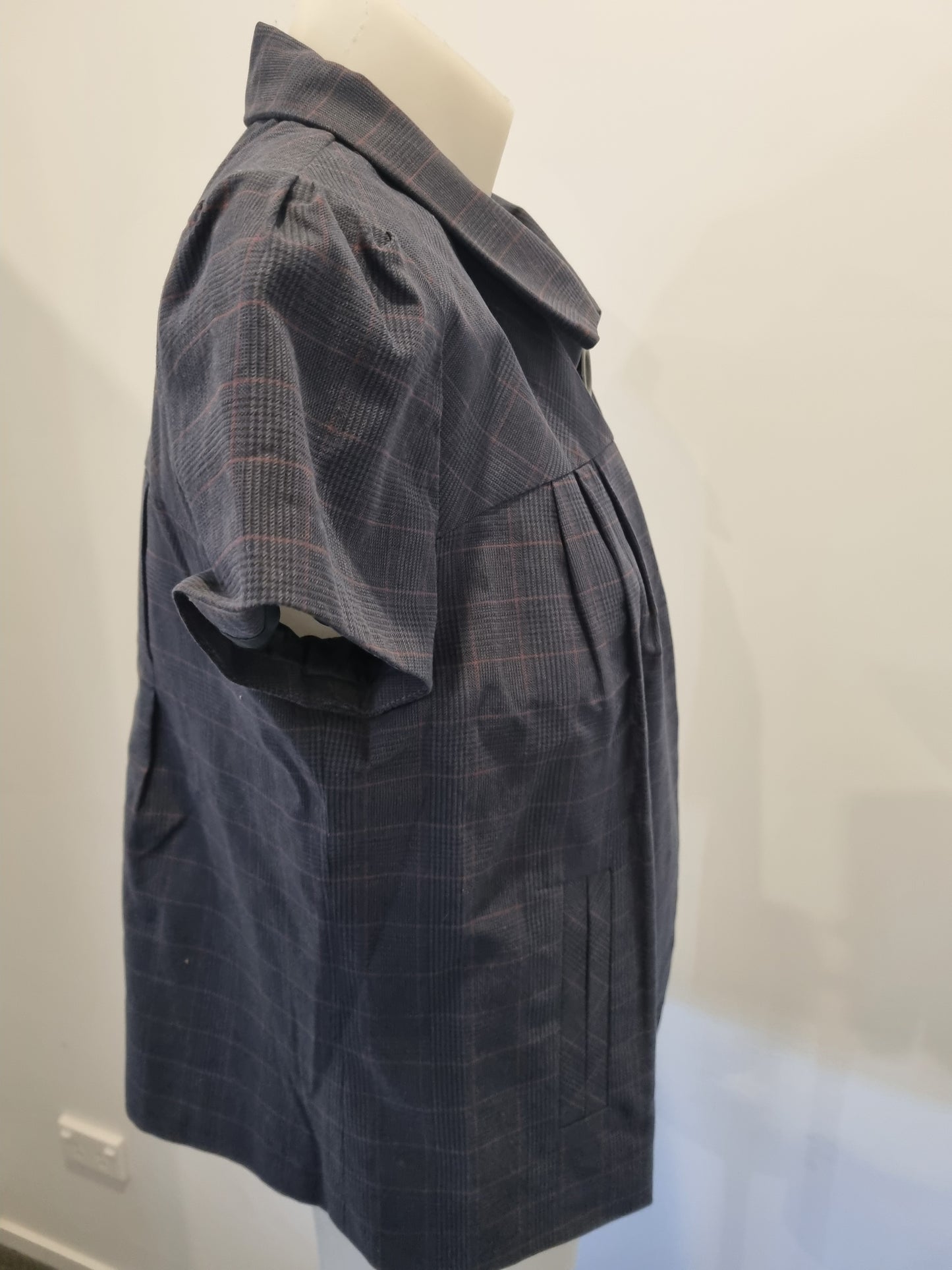 Cue Shortsleeve Jacket / Blazer- Size 10
