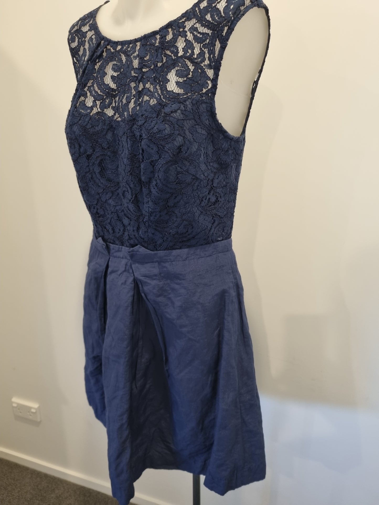 Veronika Maine Mini Dress - Size 10
