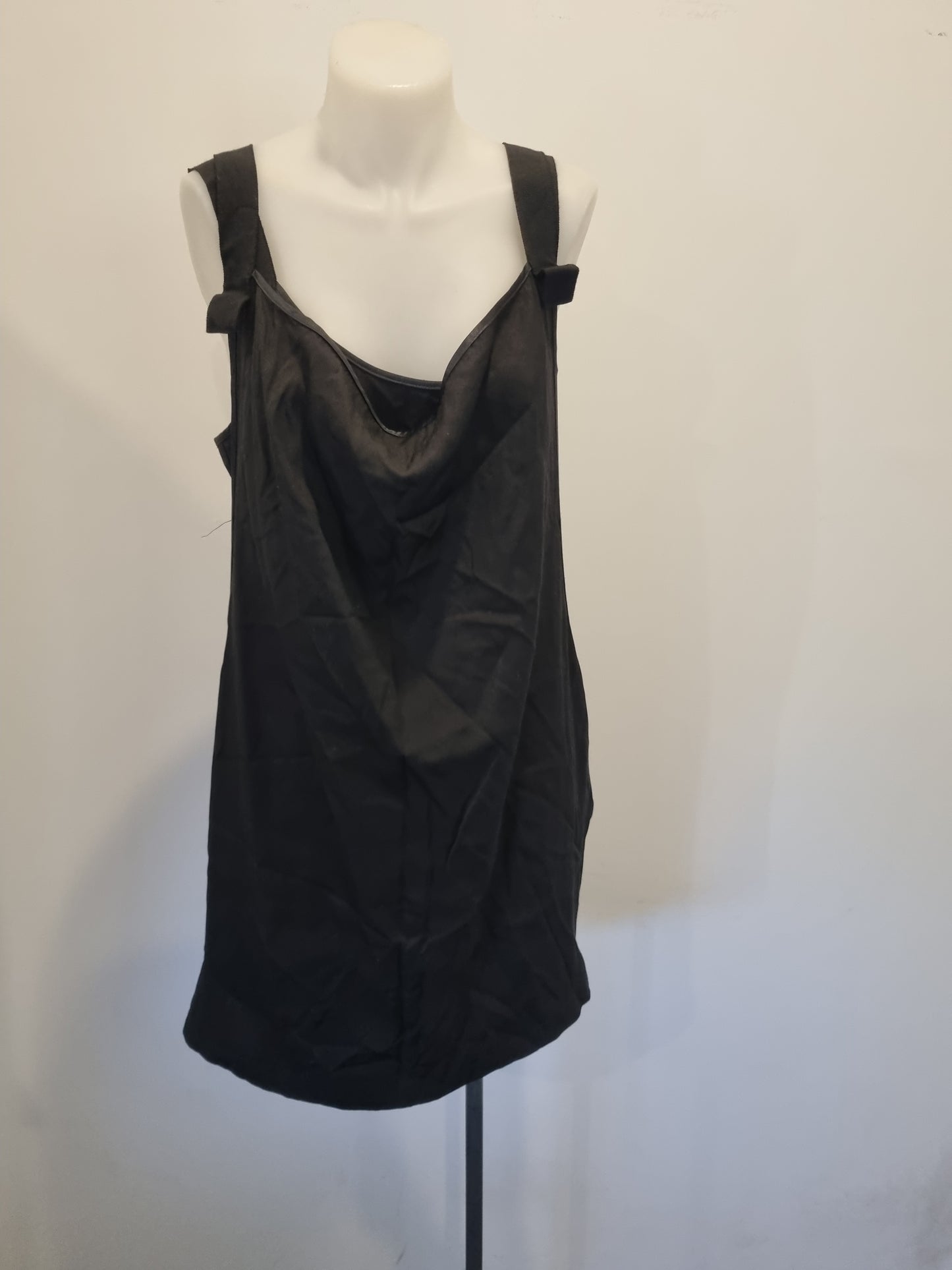 Cue Dress - Size 10