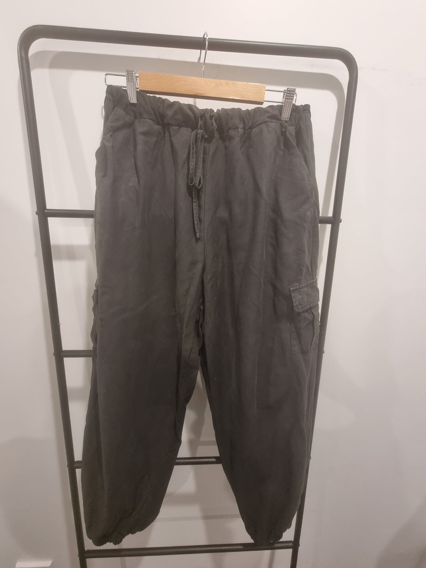 Pretty Basic Cargo Joggers - Size L