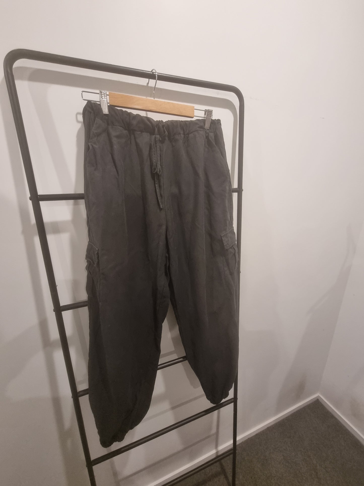 Pretty Basic Cargo Joggers - Size L