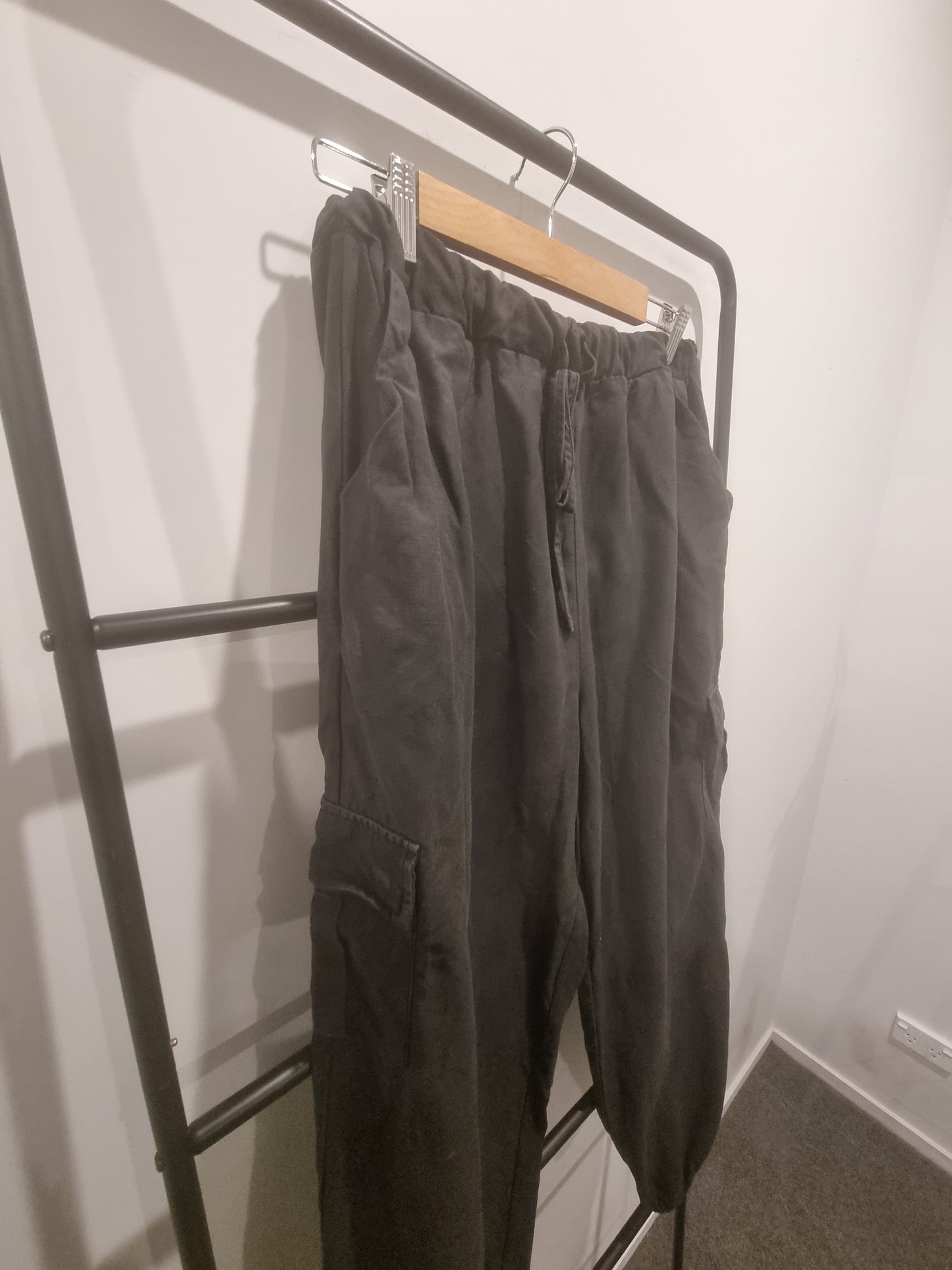 Pretty Basic Cargo Joggers - Size L