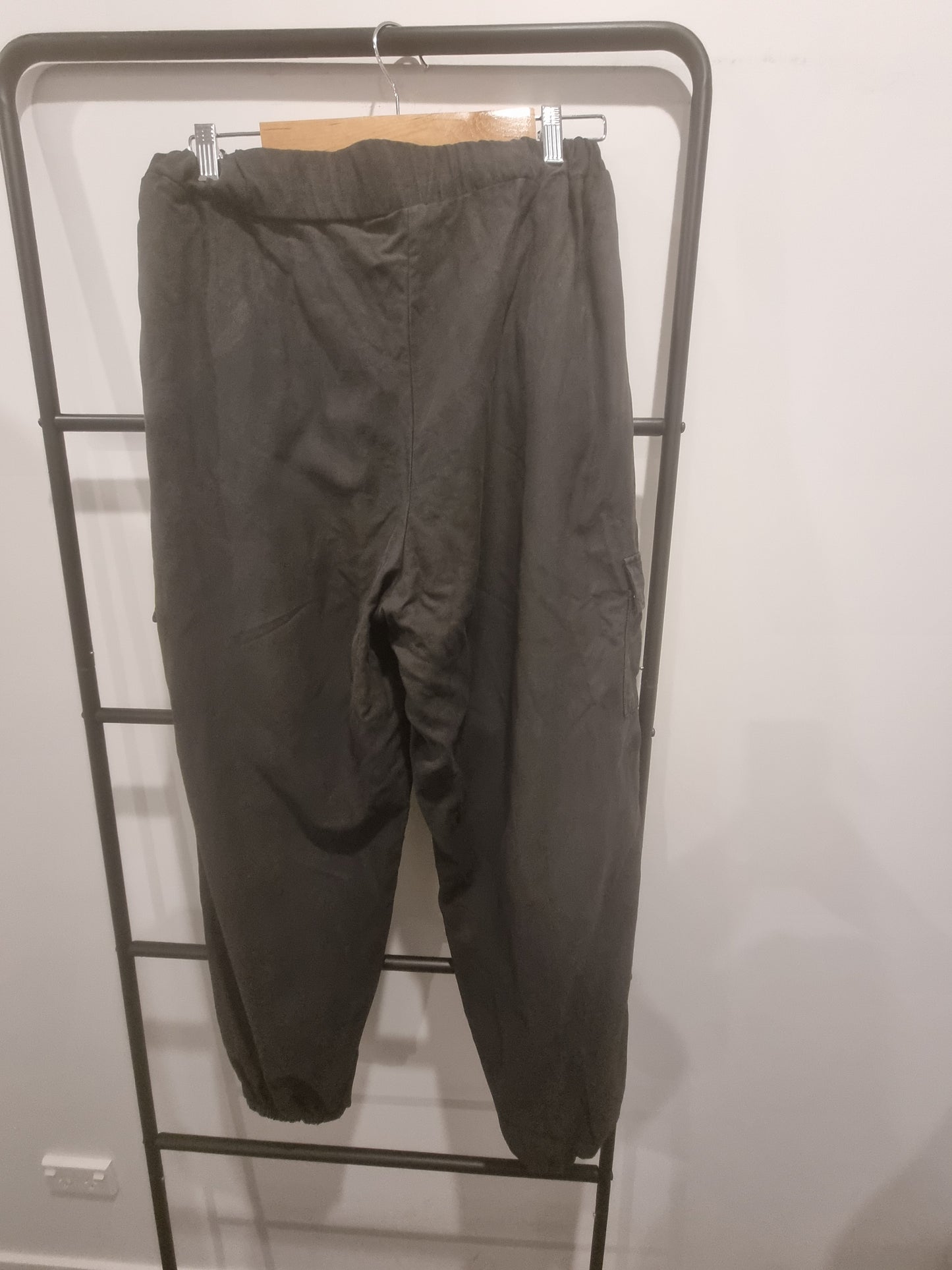 Pretty Basic Cargo Joggers - Size L