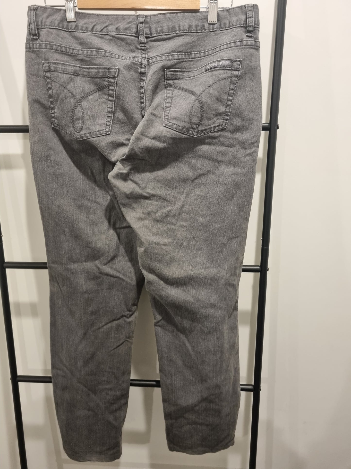 Calvin Klein Jeans - Size 12(31)