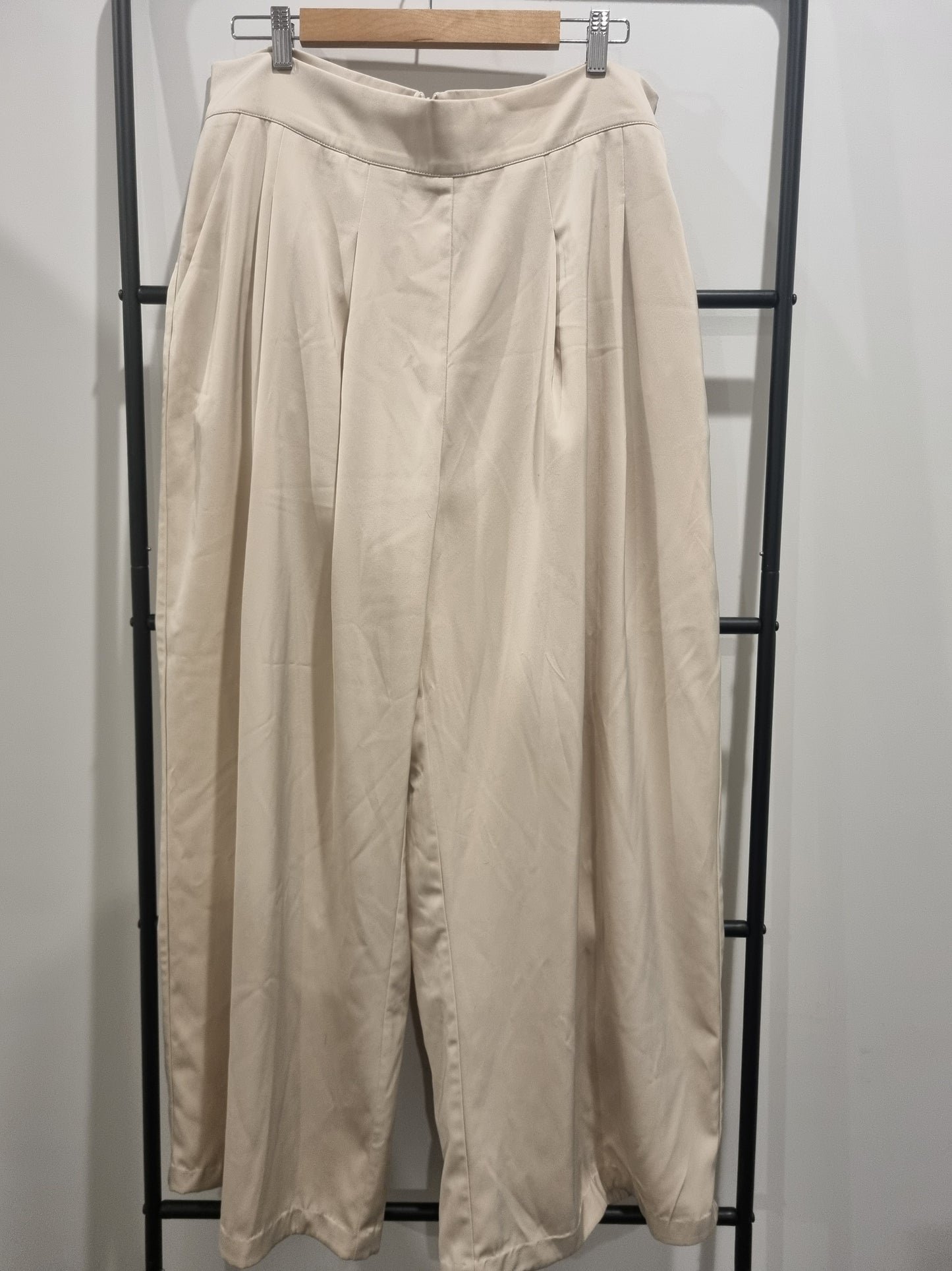 Amaya Wide Leg Pants - Size 16
