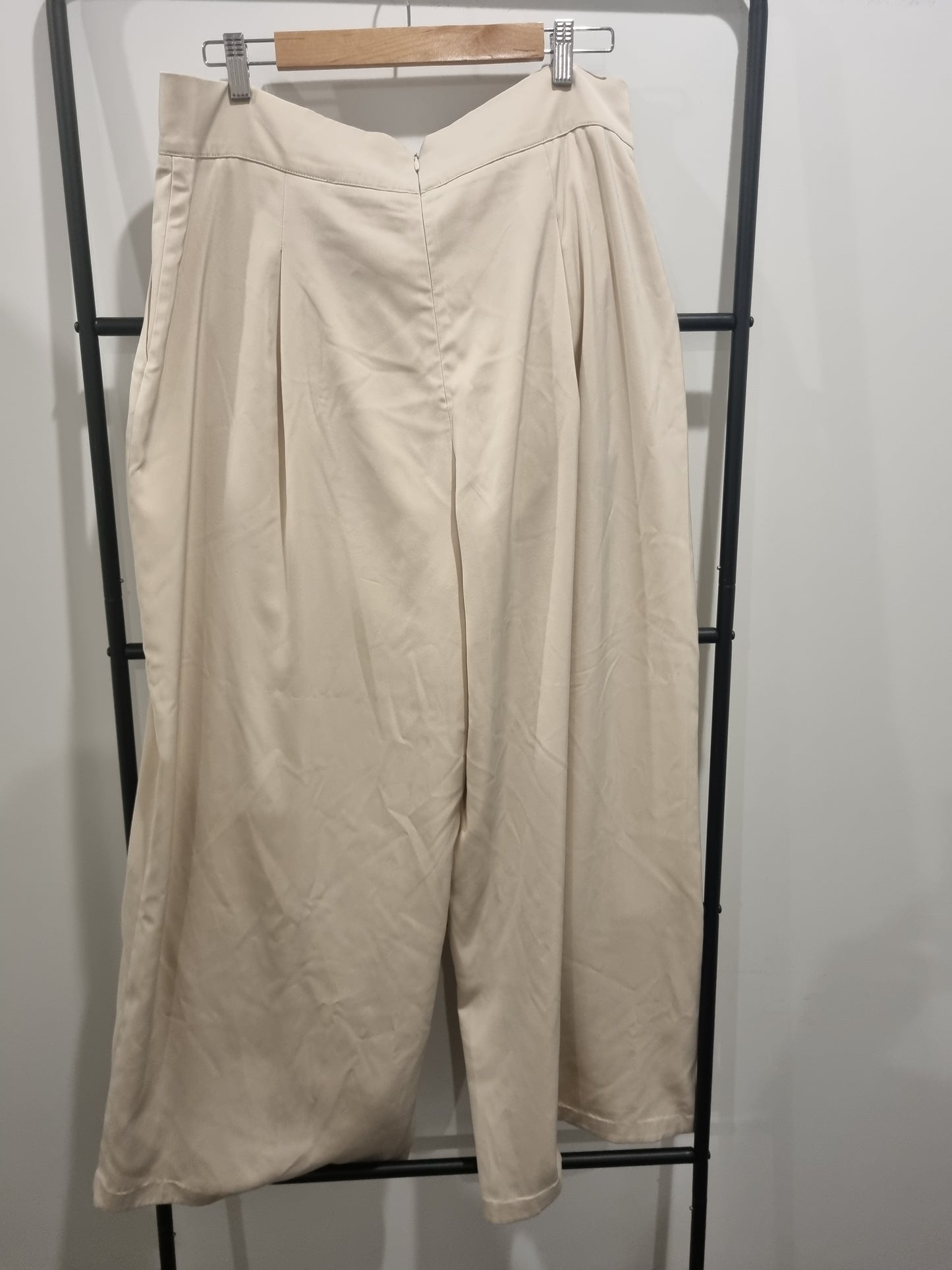 Amaya Wide Leg Pants - Size 16