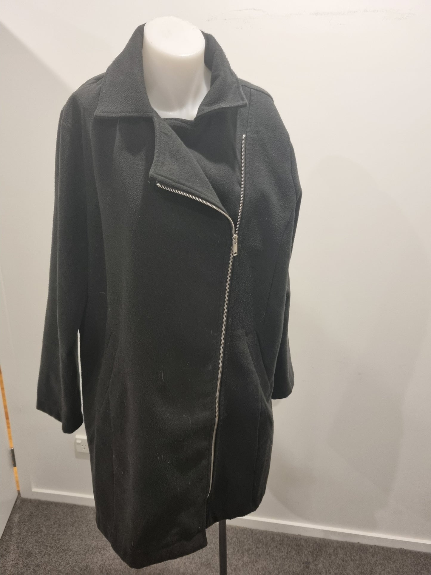 Sass Jacket - Size 14