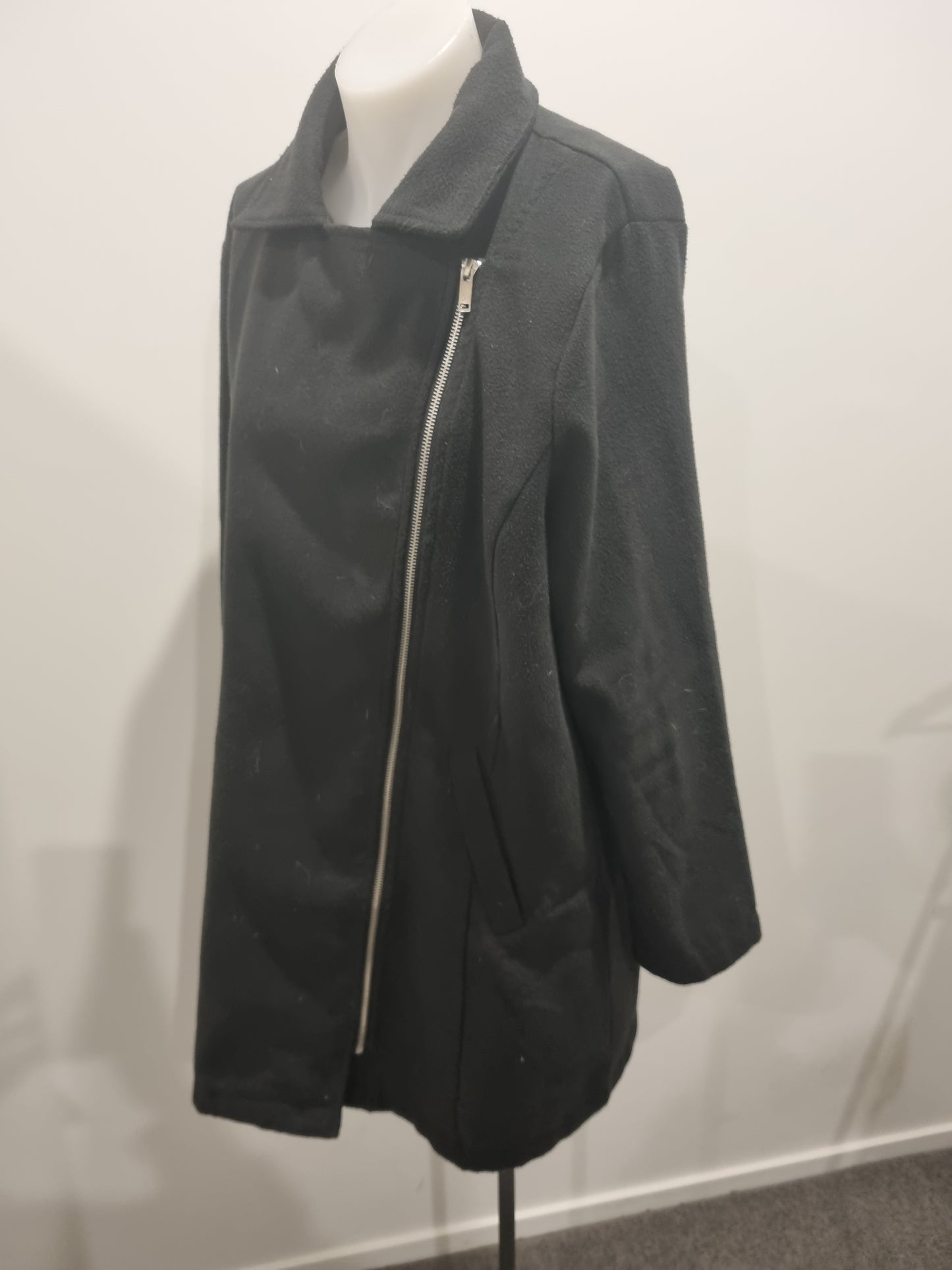 Sass Jacket - Size 14