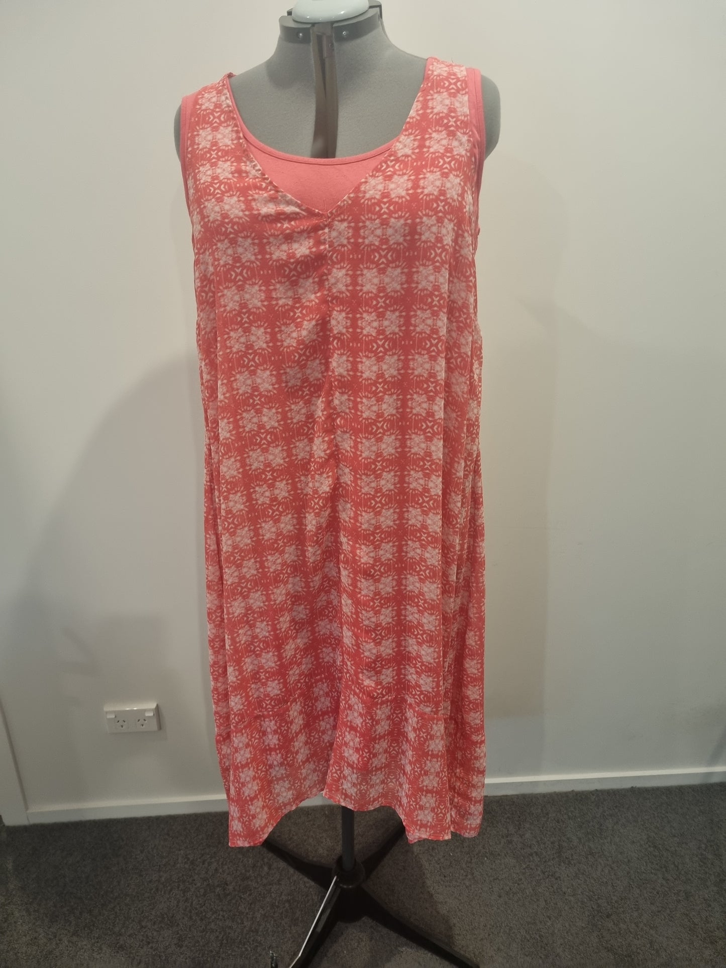 Autograph Sleeveless Dress - Size 18