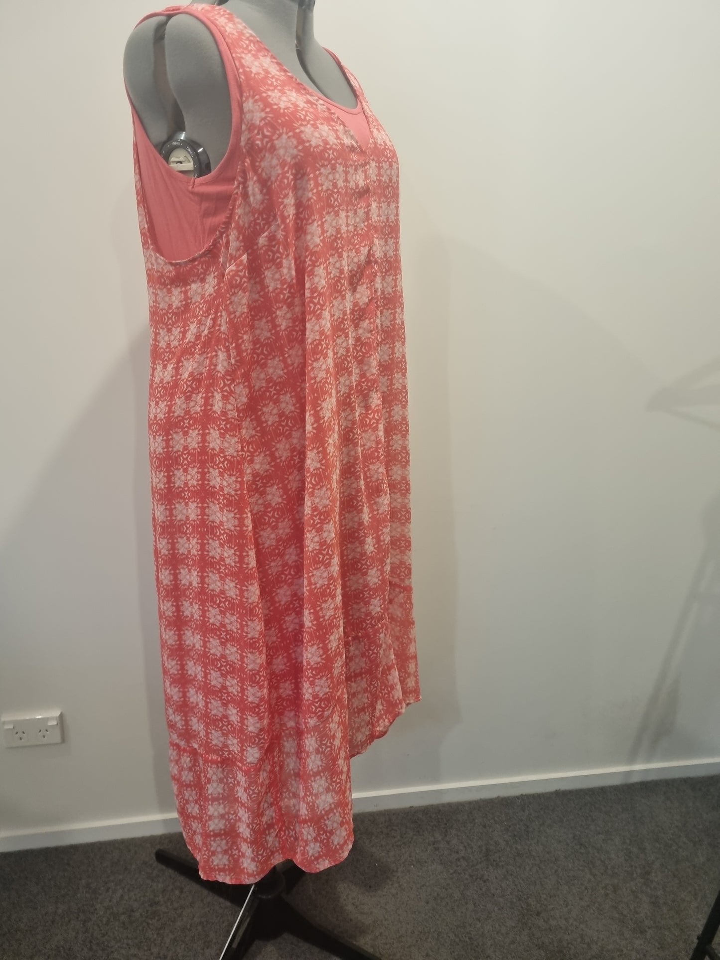 Autograph Sleeveless Dress - Size 18