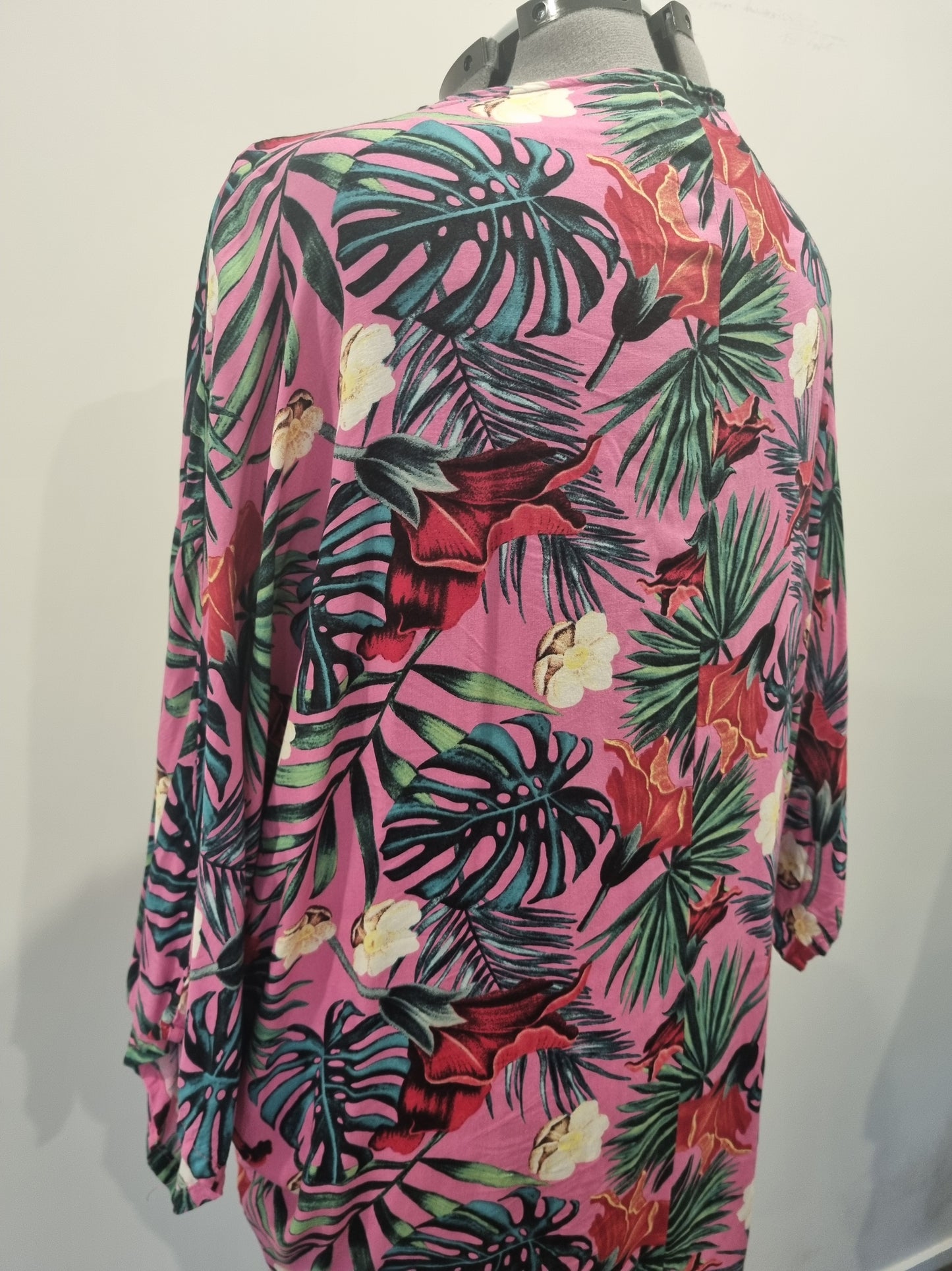 Sundrenched Australia Cardigan - Size XL