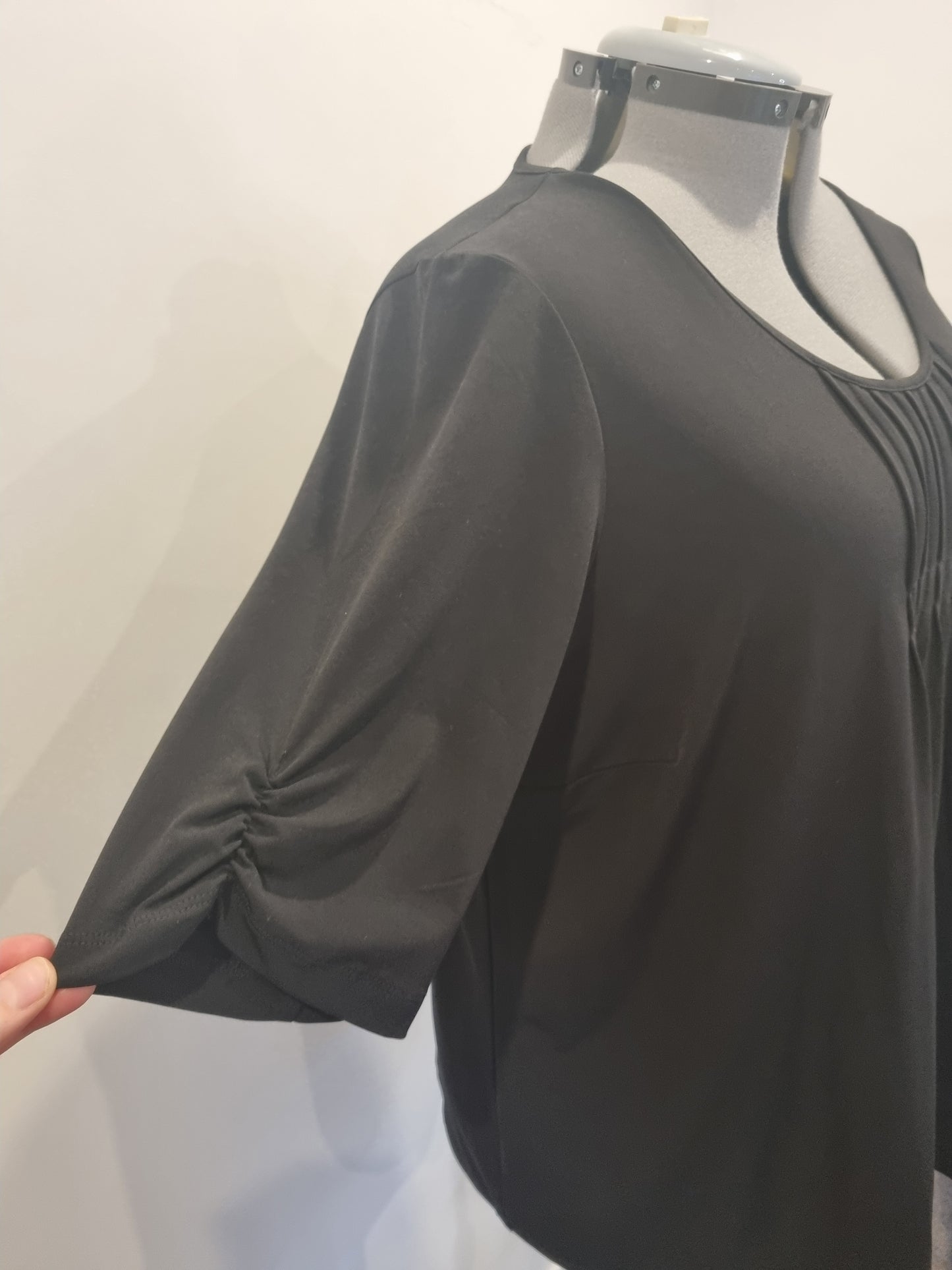 Sara Top - Size 2X (18)