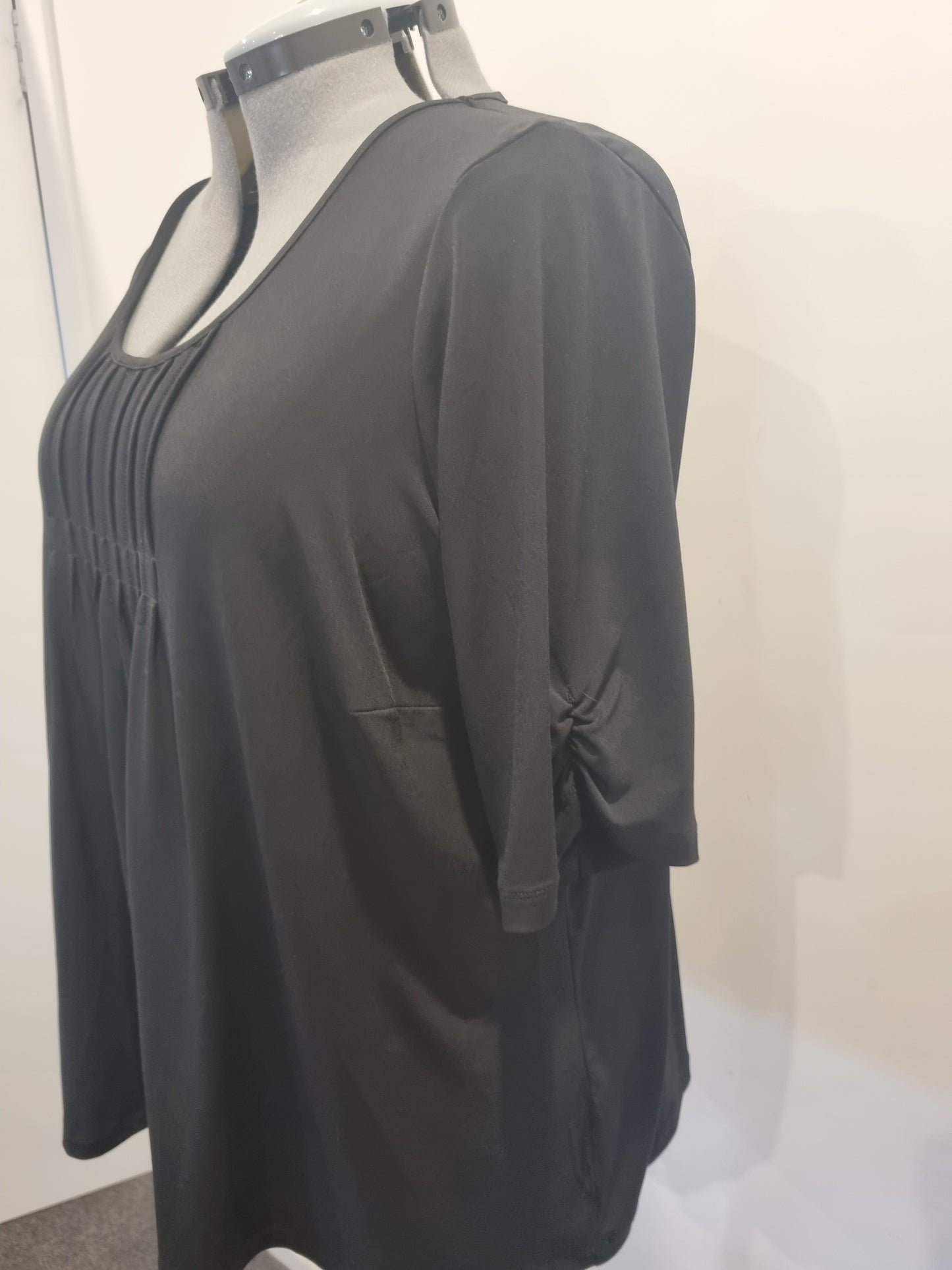 Sara Top - Size 2X (18)