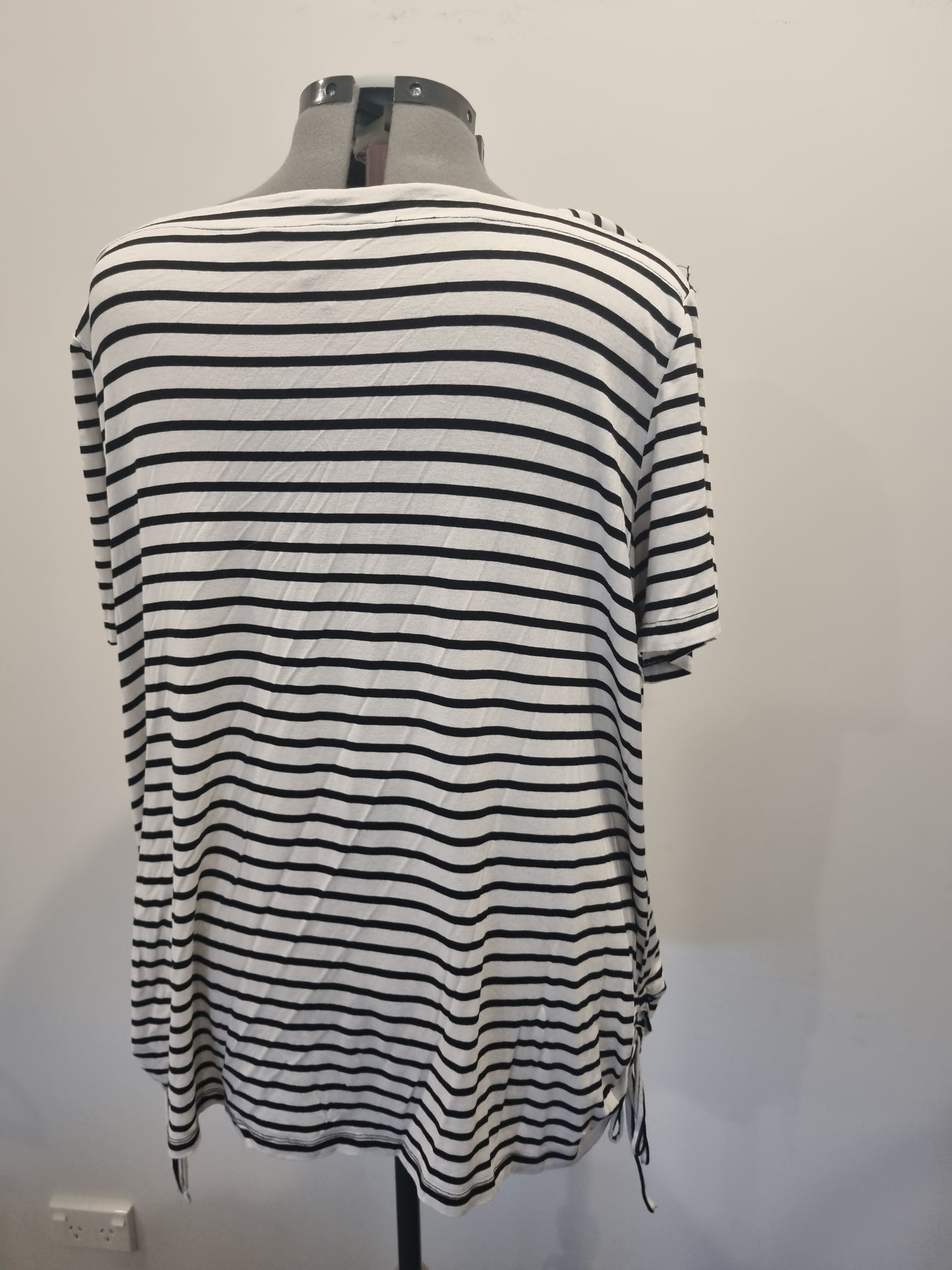 Autograph Top - Size 24