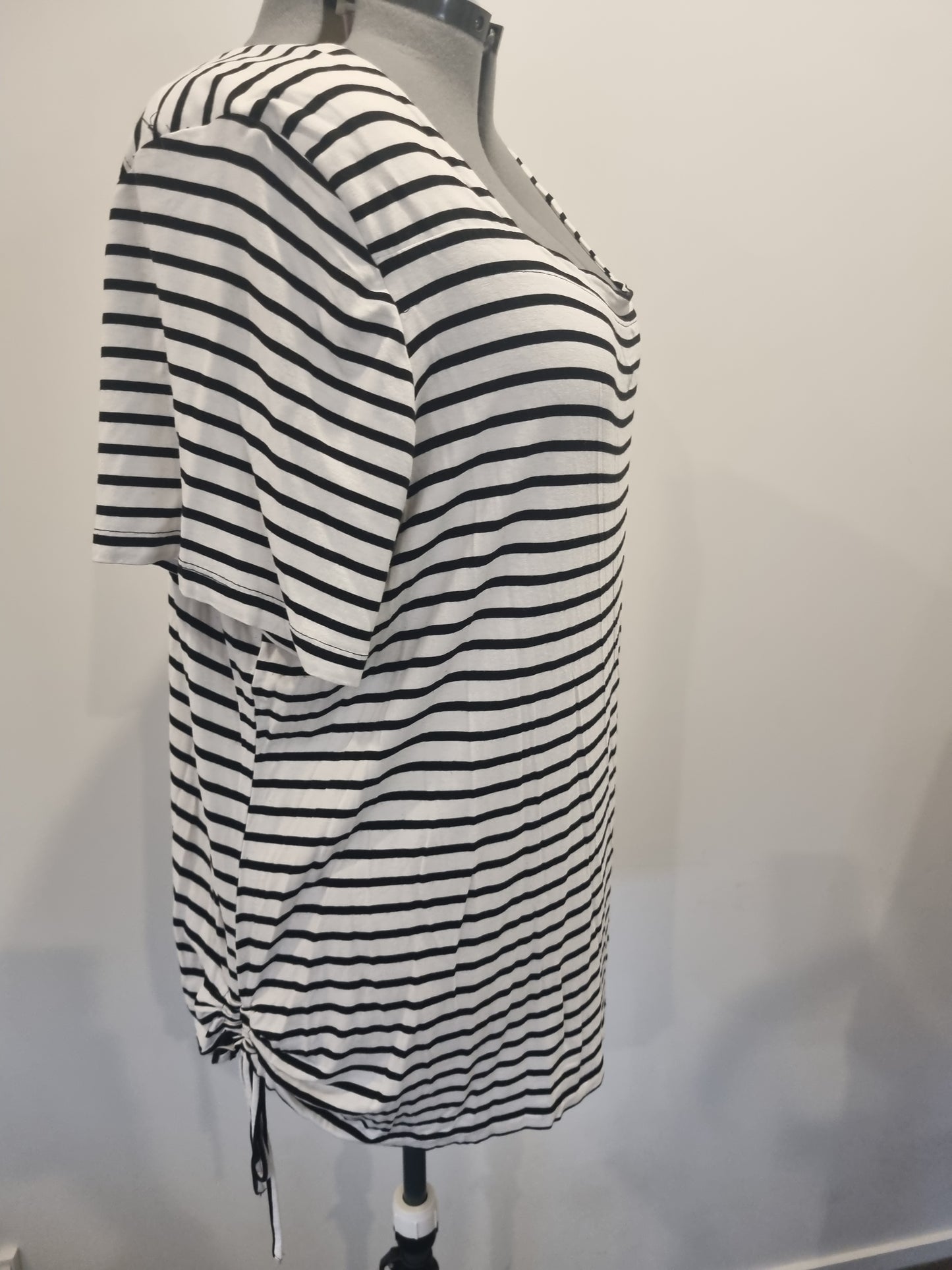 Autograph Top - Size 24