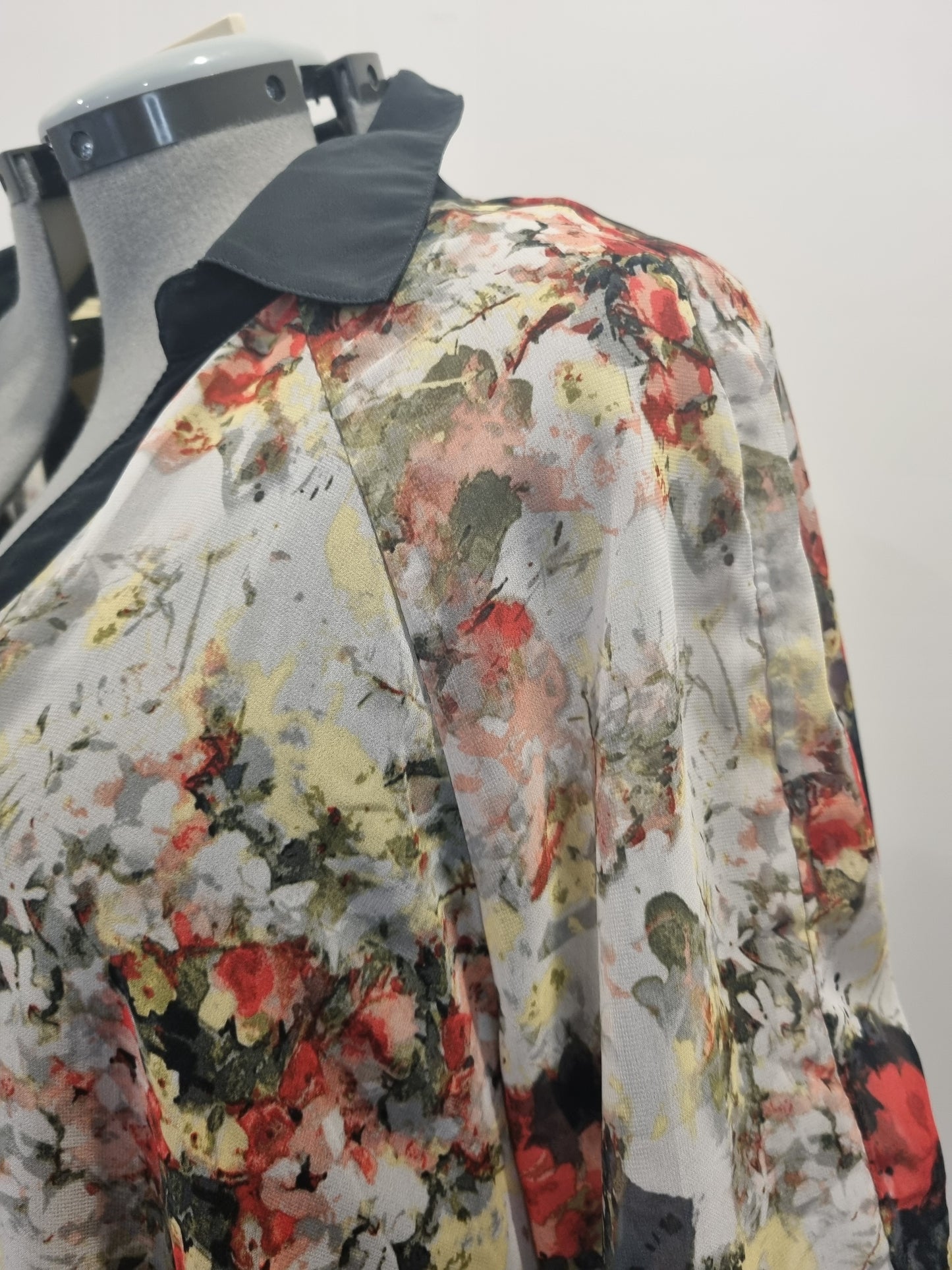 Autograph Top (with slip) - Size 24