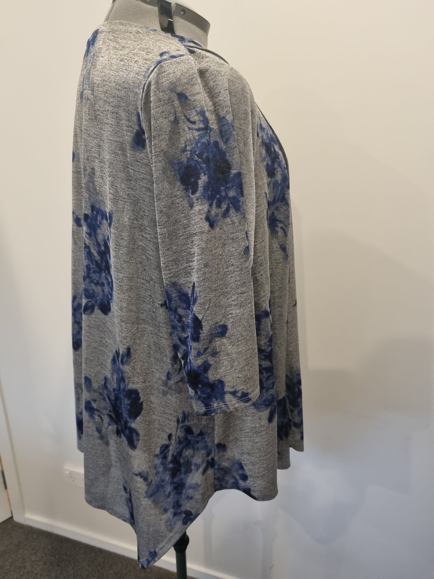 Autograph Top - Size 24