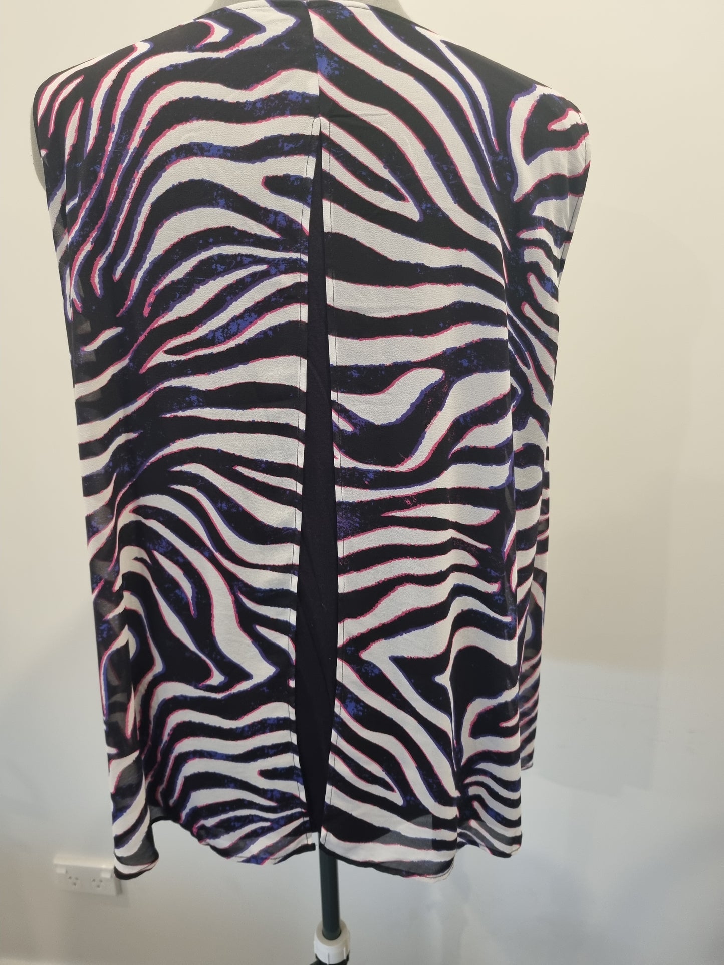 Autograph Top - Size 22