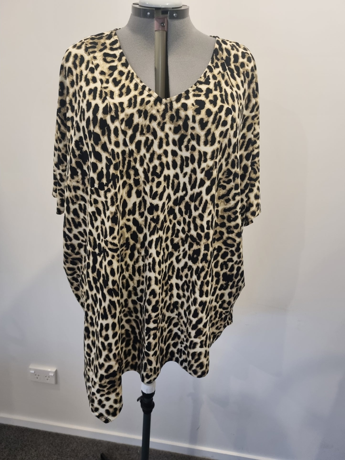 Autograph Top - Size 22