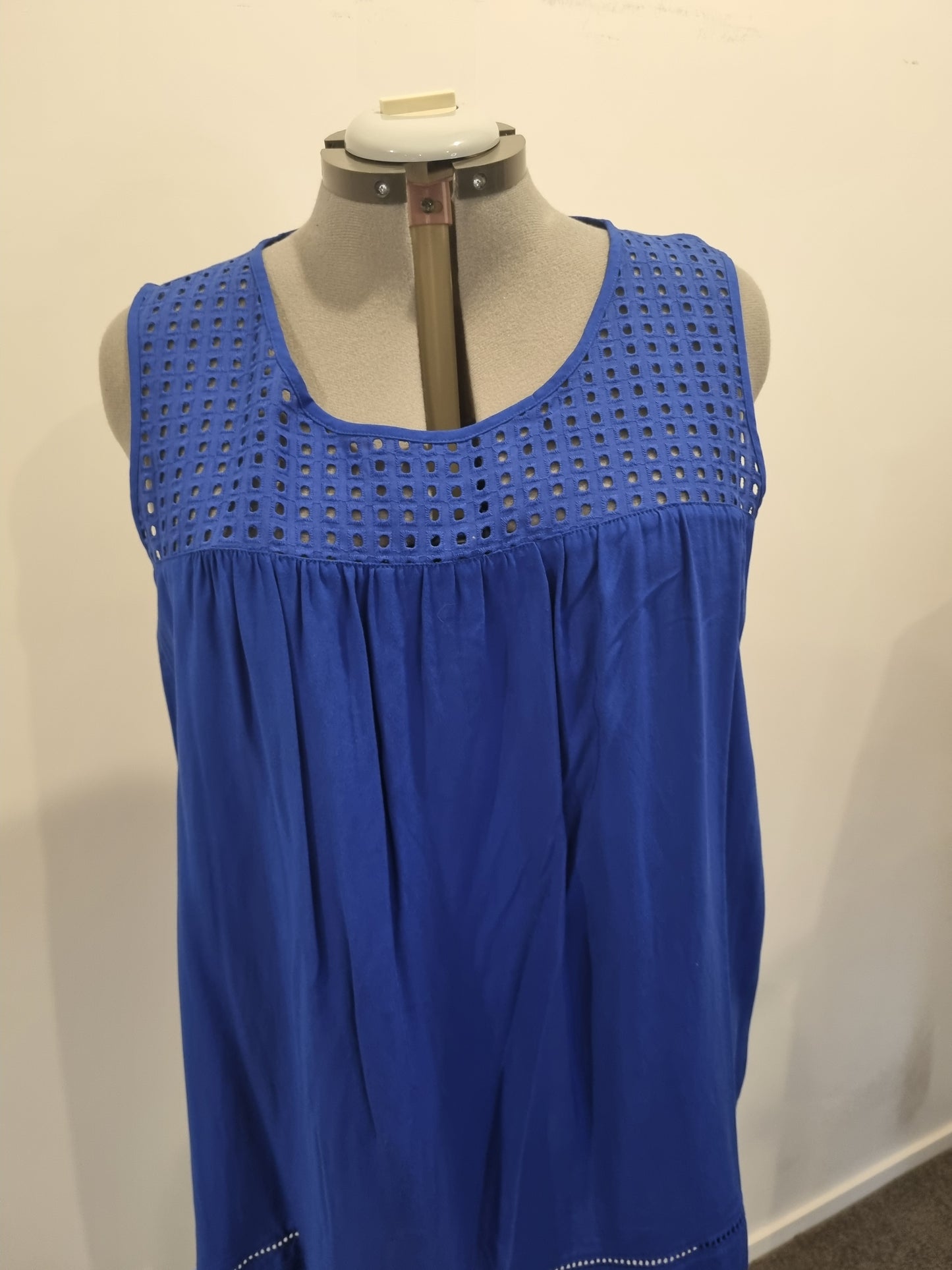 Autograph Top - Size 22