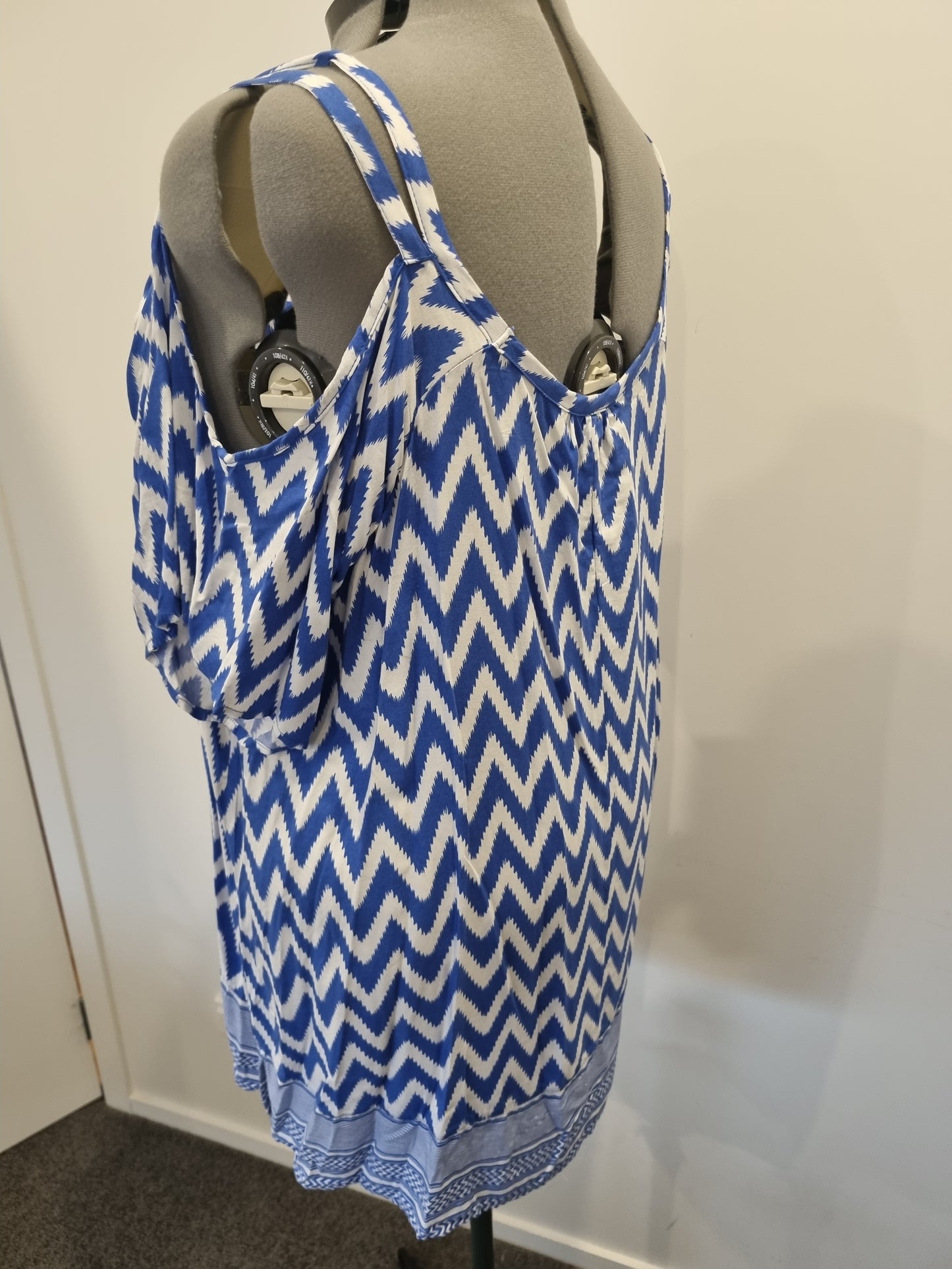 Autograph Top - Size 22 (BNWT)