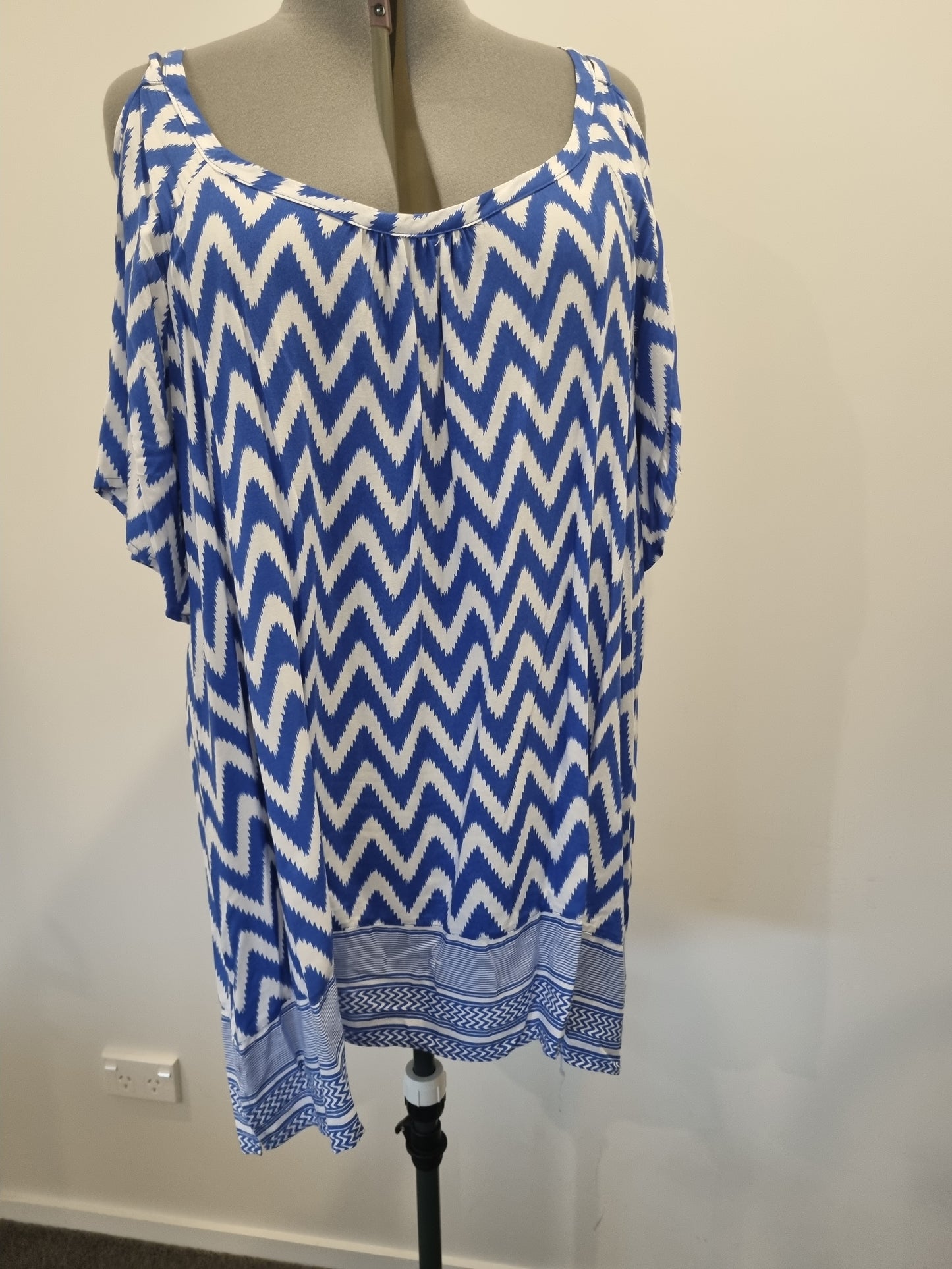 Autograph Top - Size 22 (BNWT)