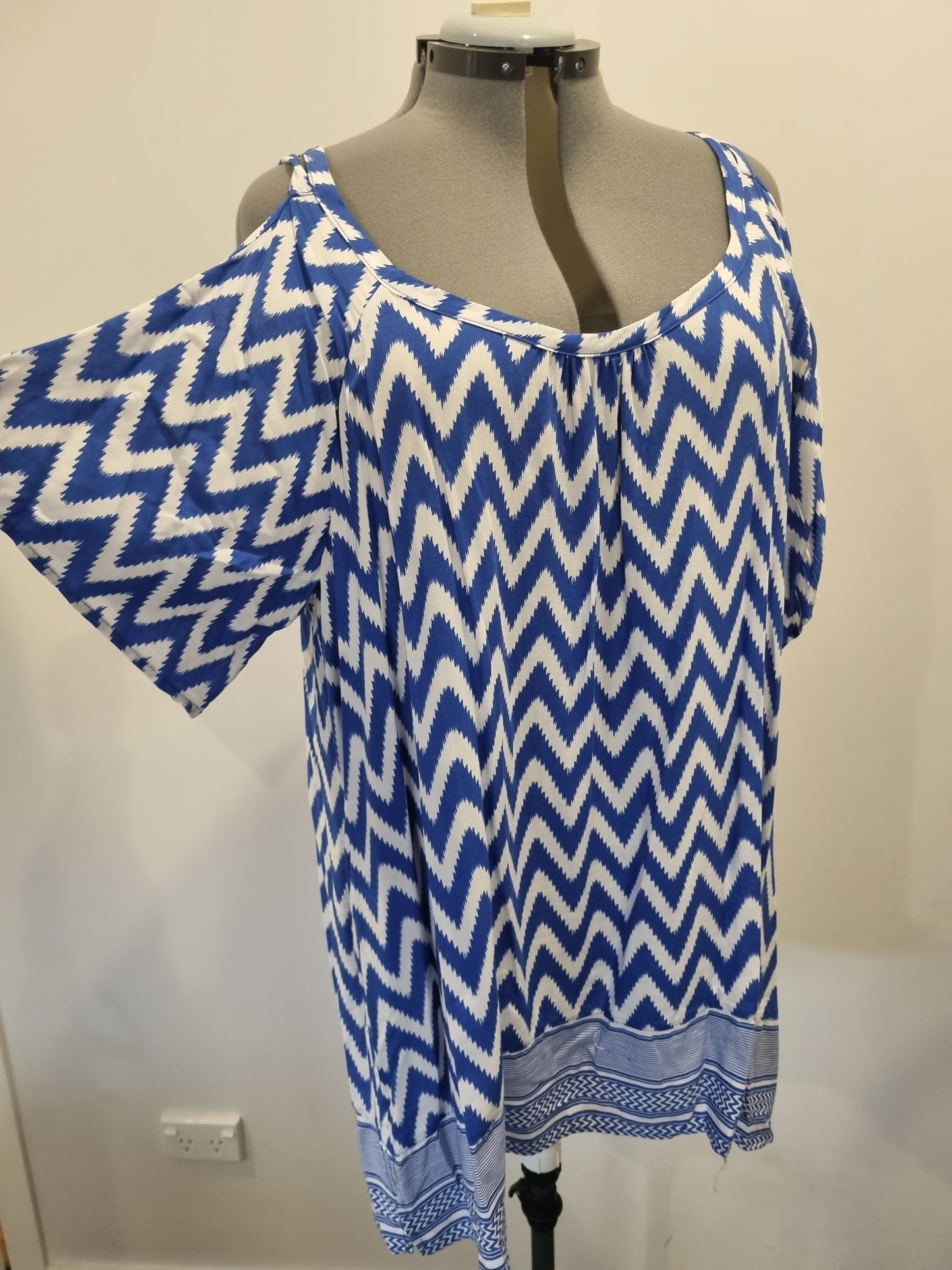 Autograph Top - Size 22 (BNWT)