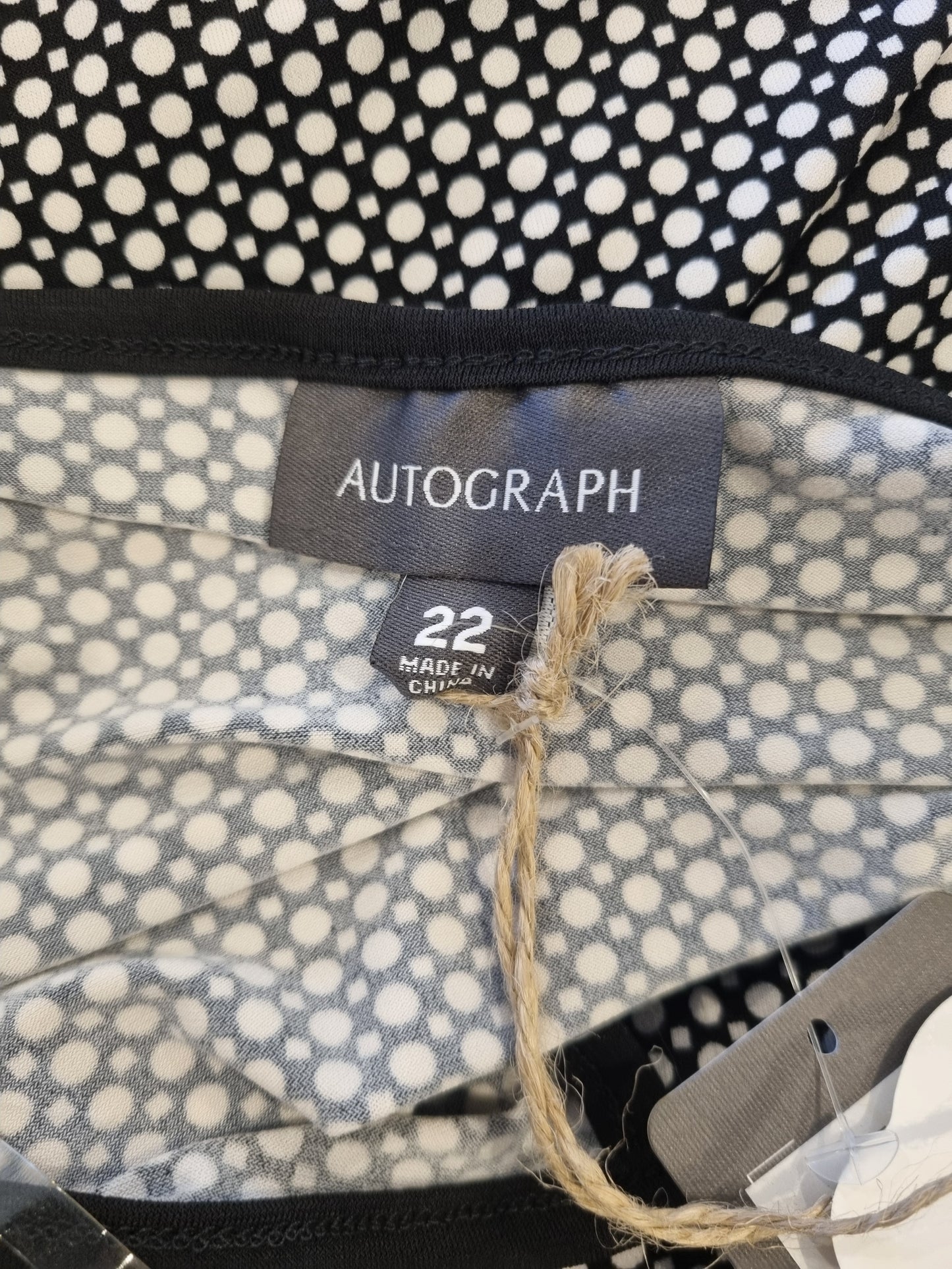 Autograph Top - Size 22 (BNWT)