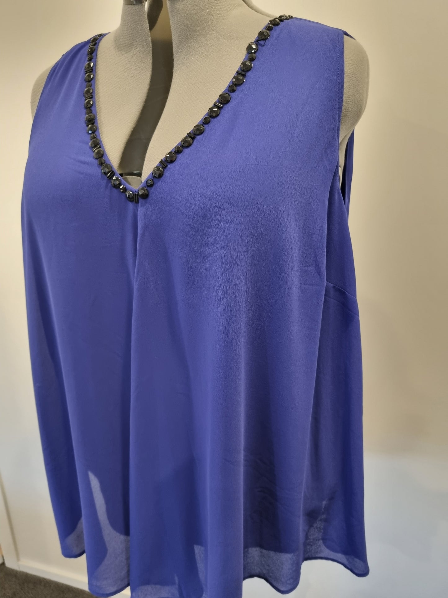 Autograph Sleeveless Top - Size 22