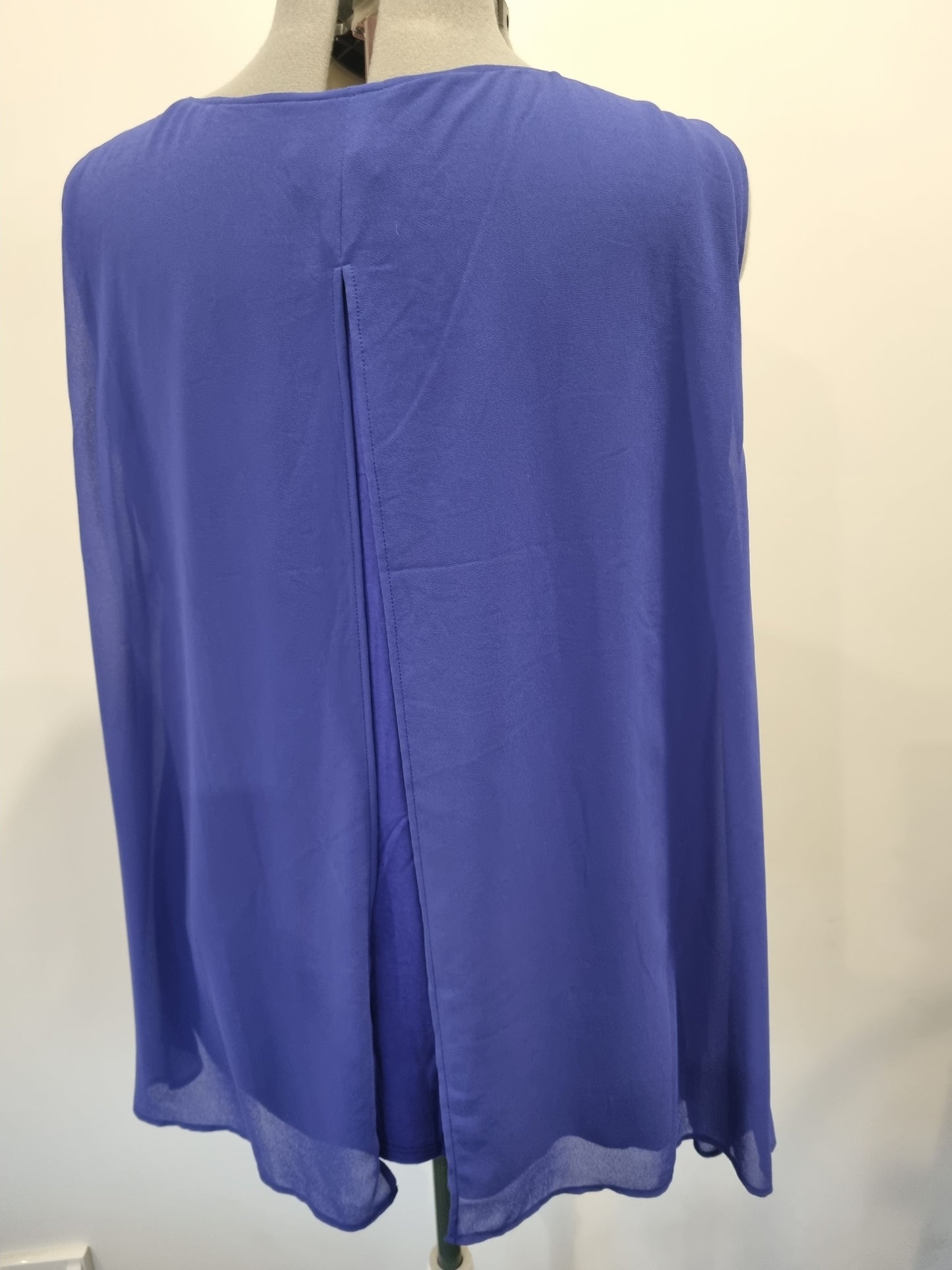 Autograph Sleeveless Top - Size 22