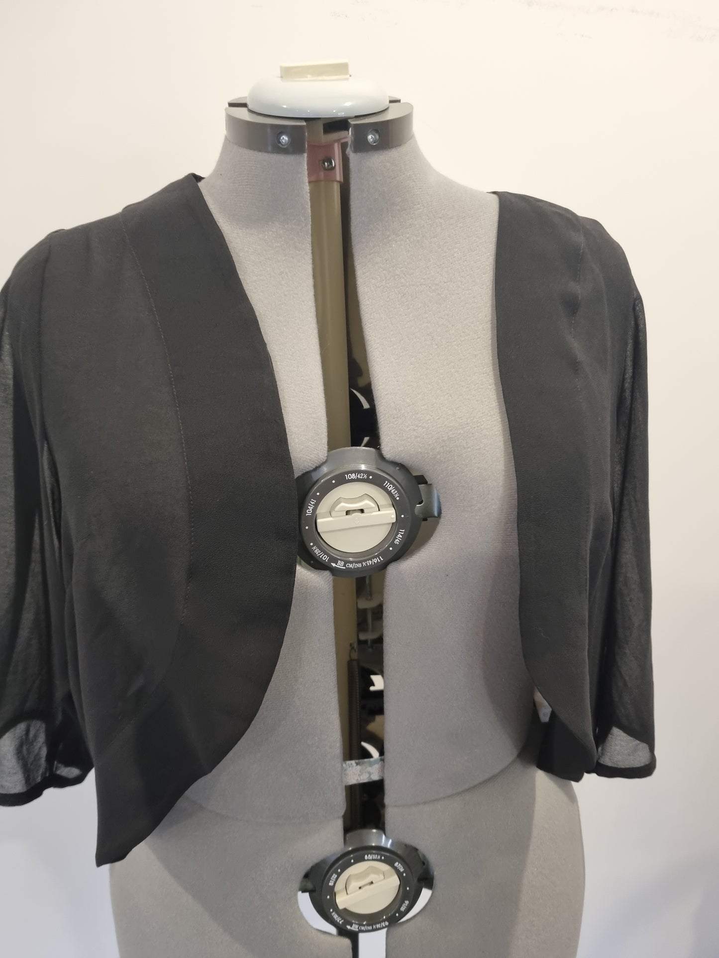 City Chic Bolero - Size L (20)