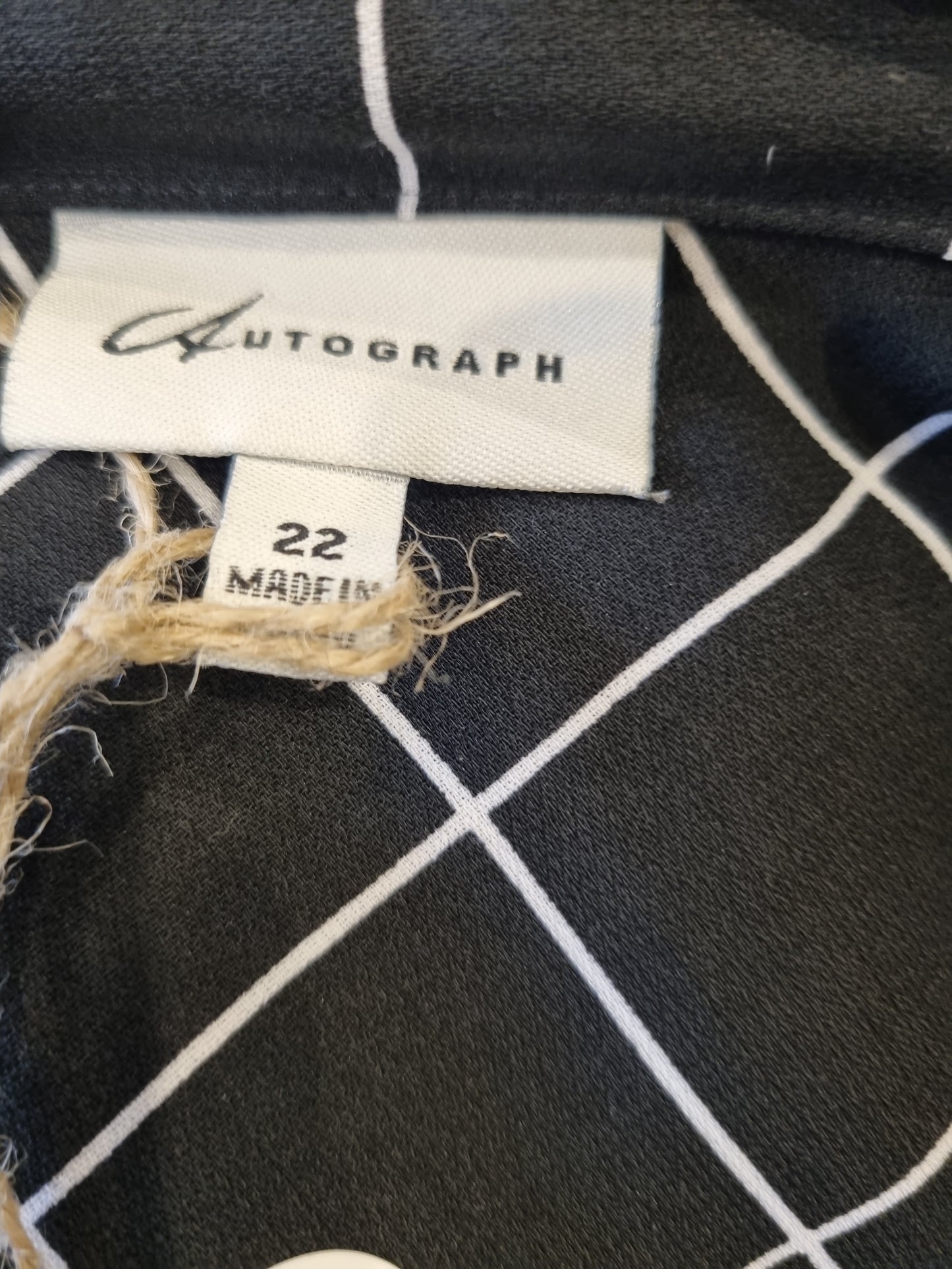 Autograph Sleeveless Top - Size 22