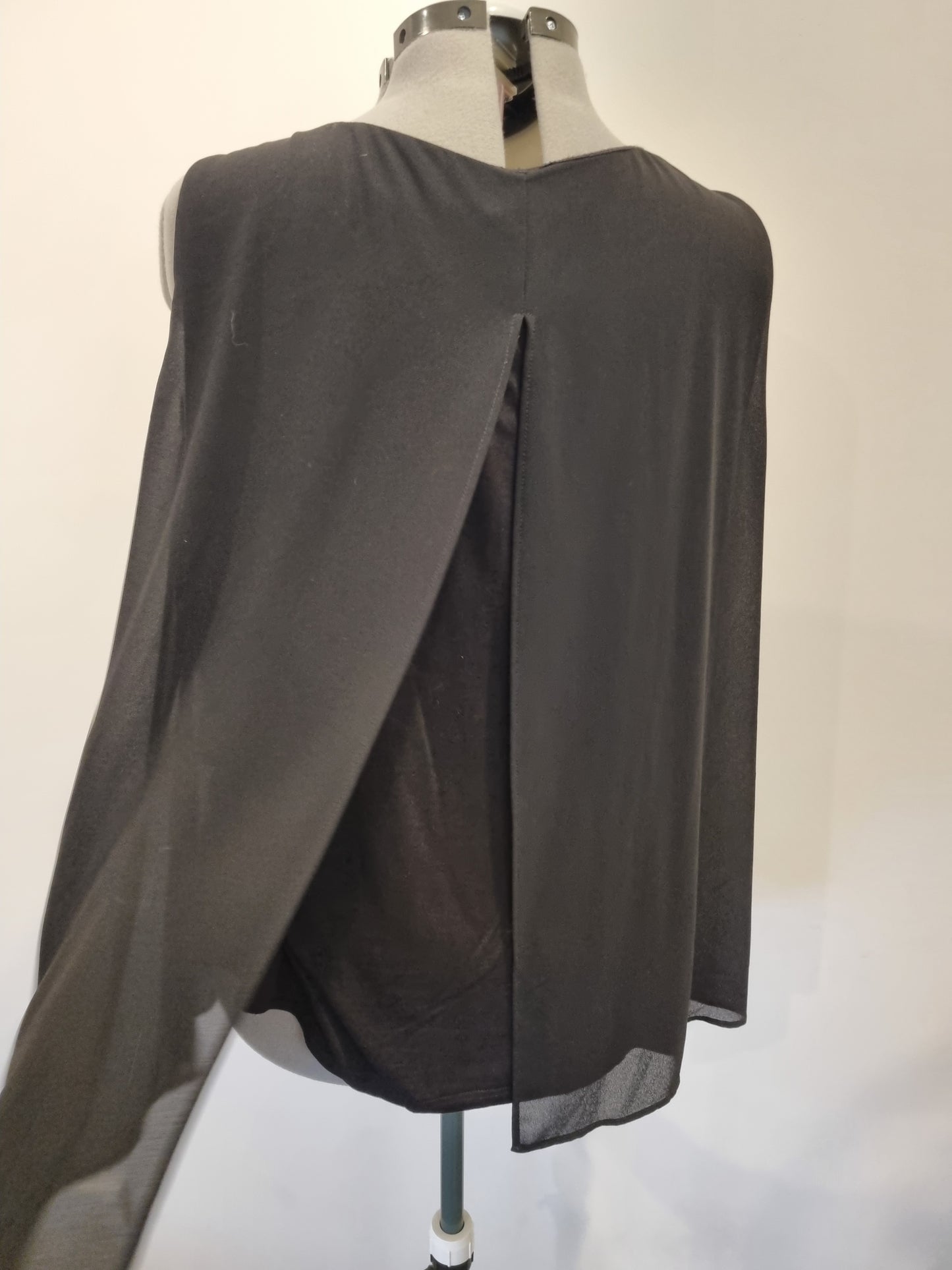 Autograph Sleeveless Top - Size 22