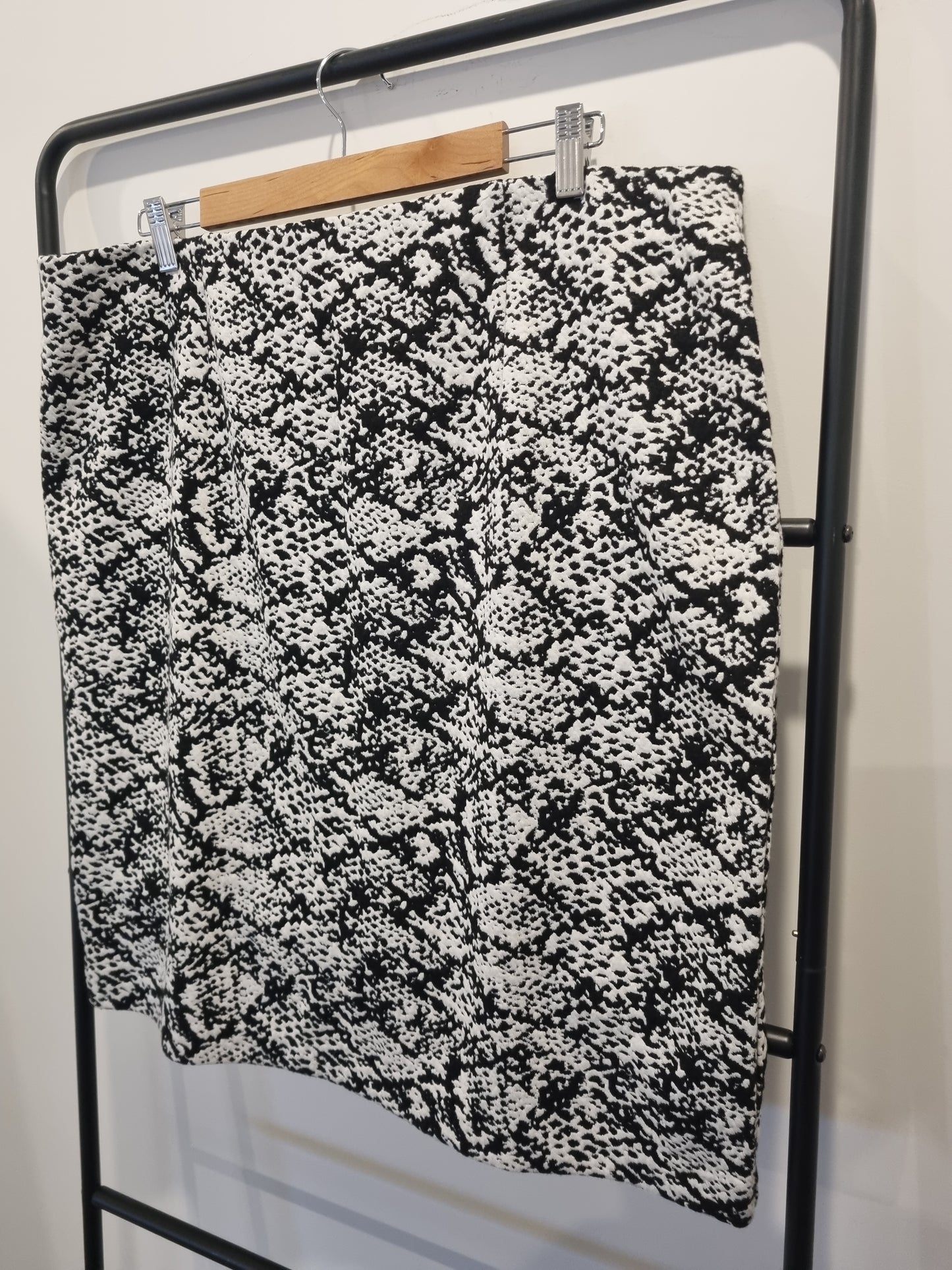 Autograph Skirt - Size 18