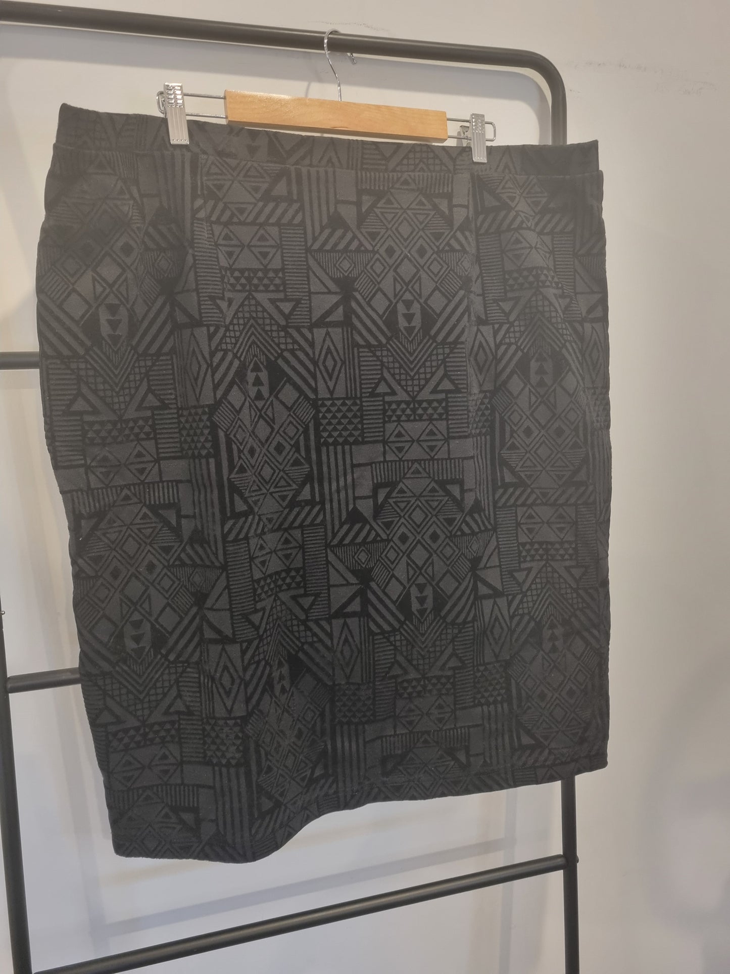 Autograph Skirt - Size 20