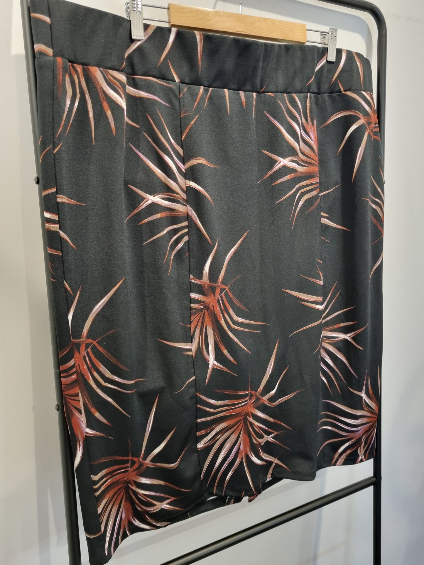 Autograph skirt - Size 24
