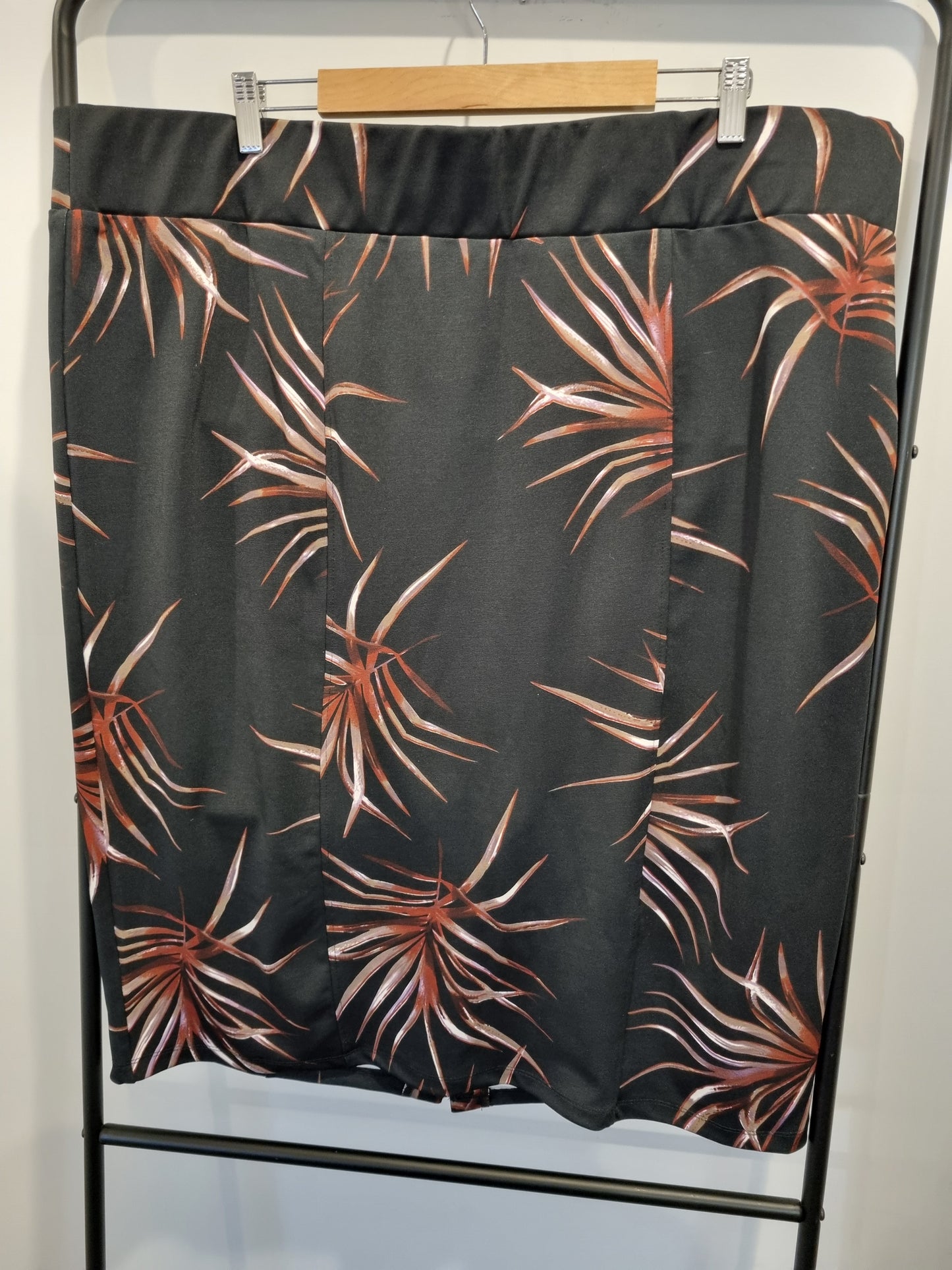 Autograph skirt - Size 24
