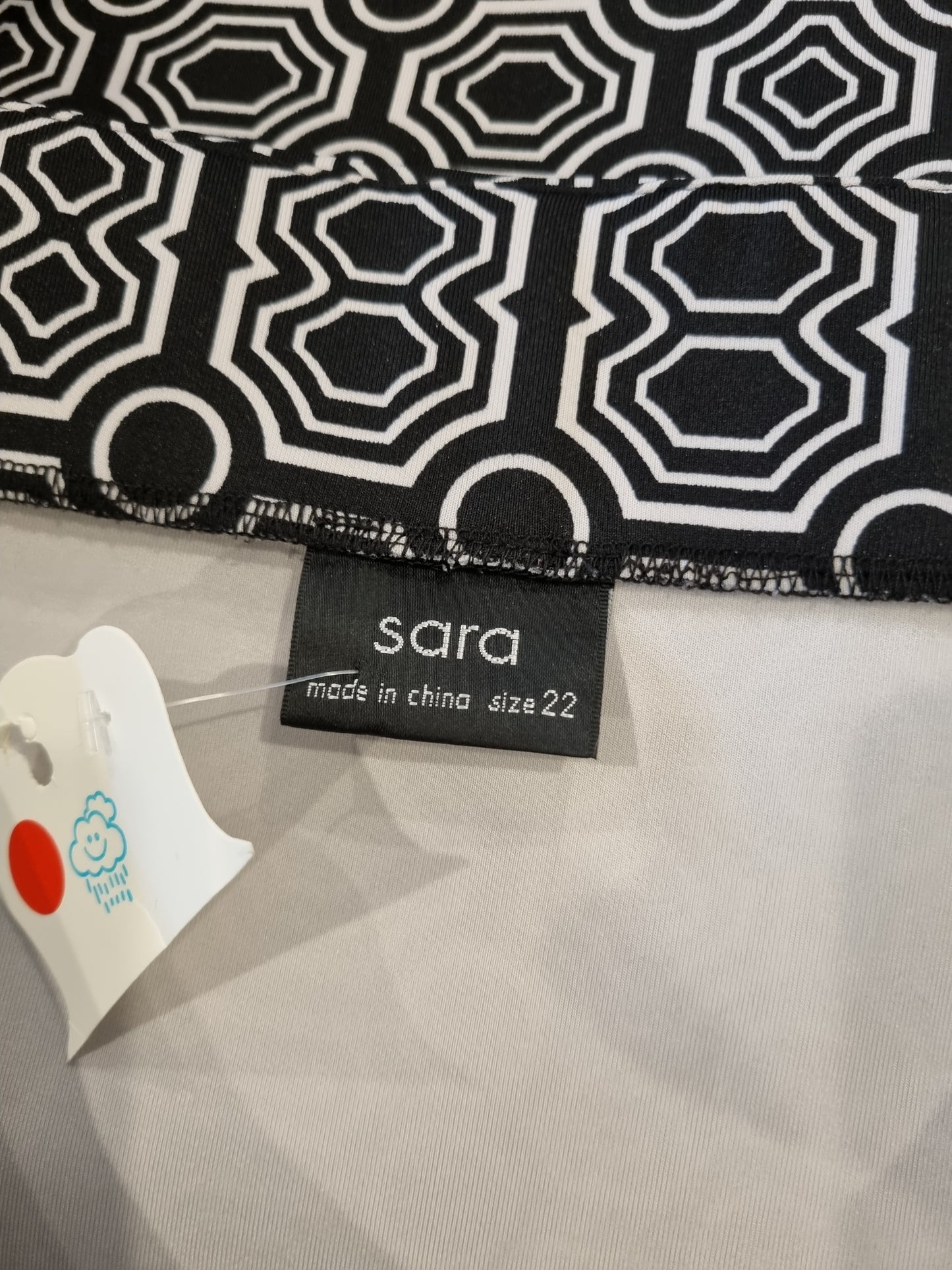 Sara Skirt - Size 22