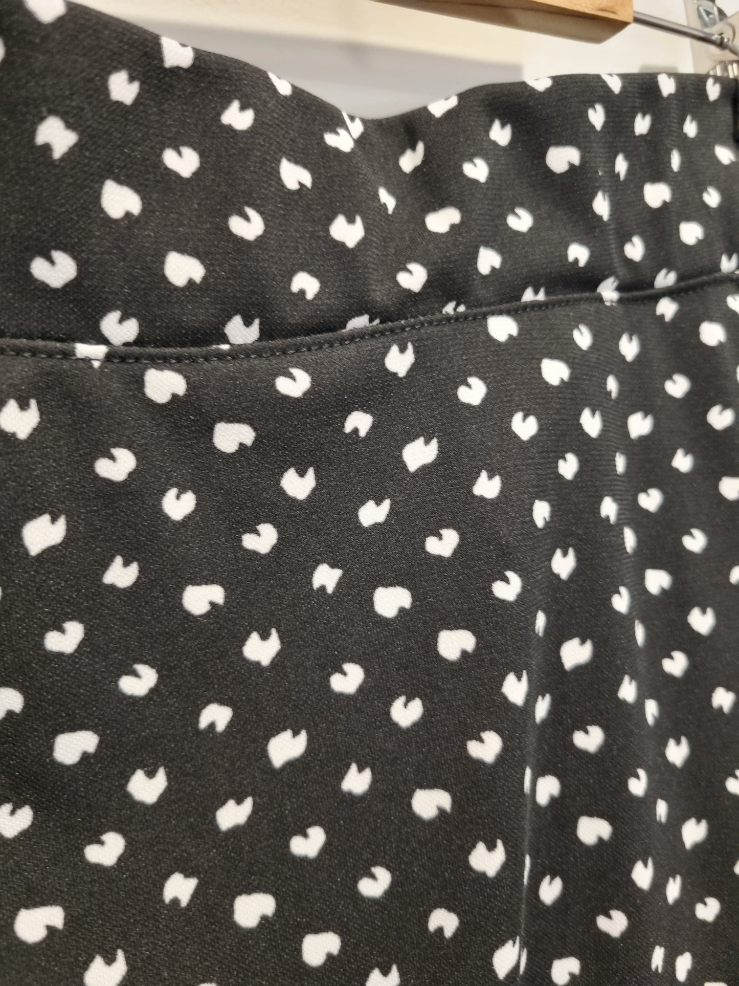Sara Flowy Skirt - Size 2X (20)