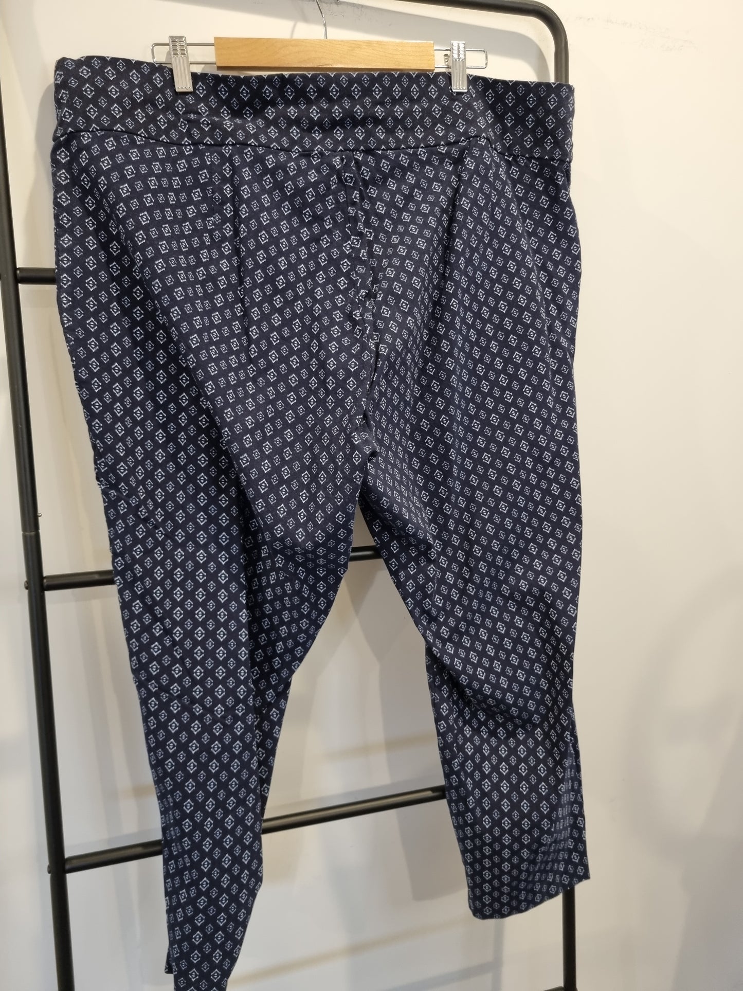 Autograph Pants - Size 24