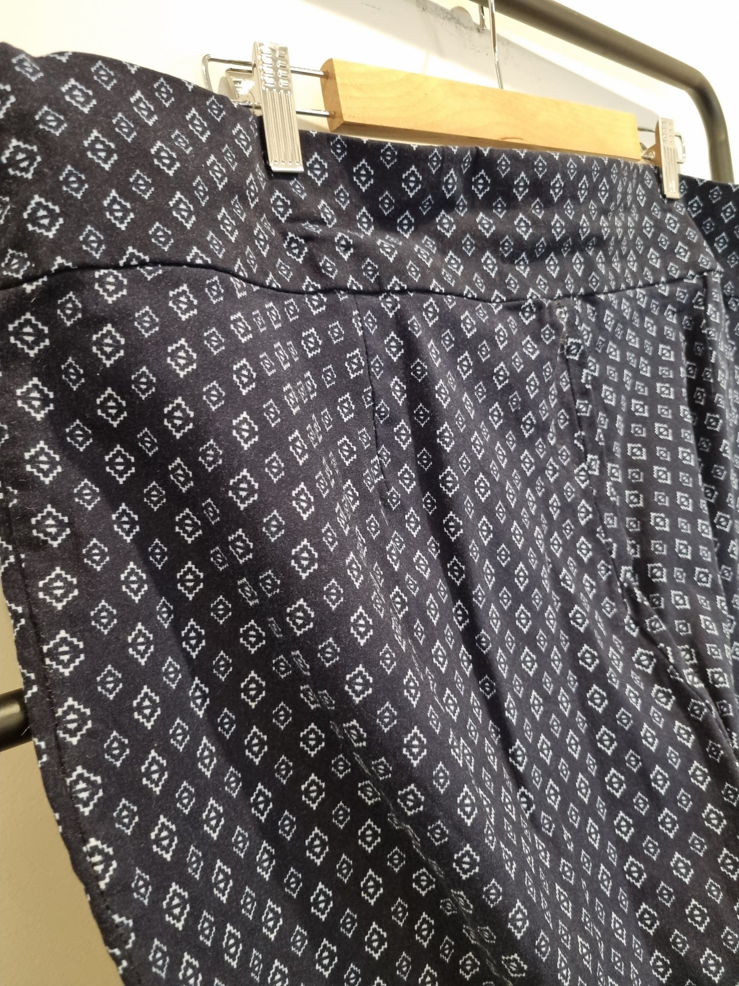 Autograph Pants - Size 24
