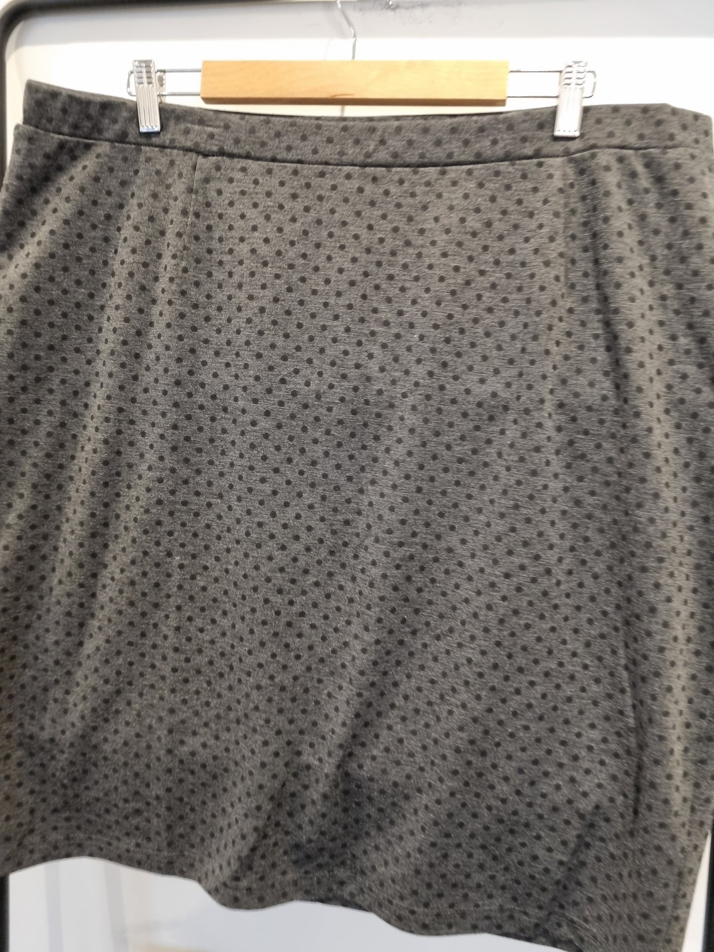 Autograph Skirt - Size 18