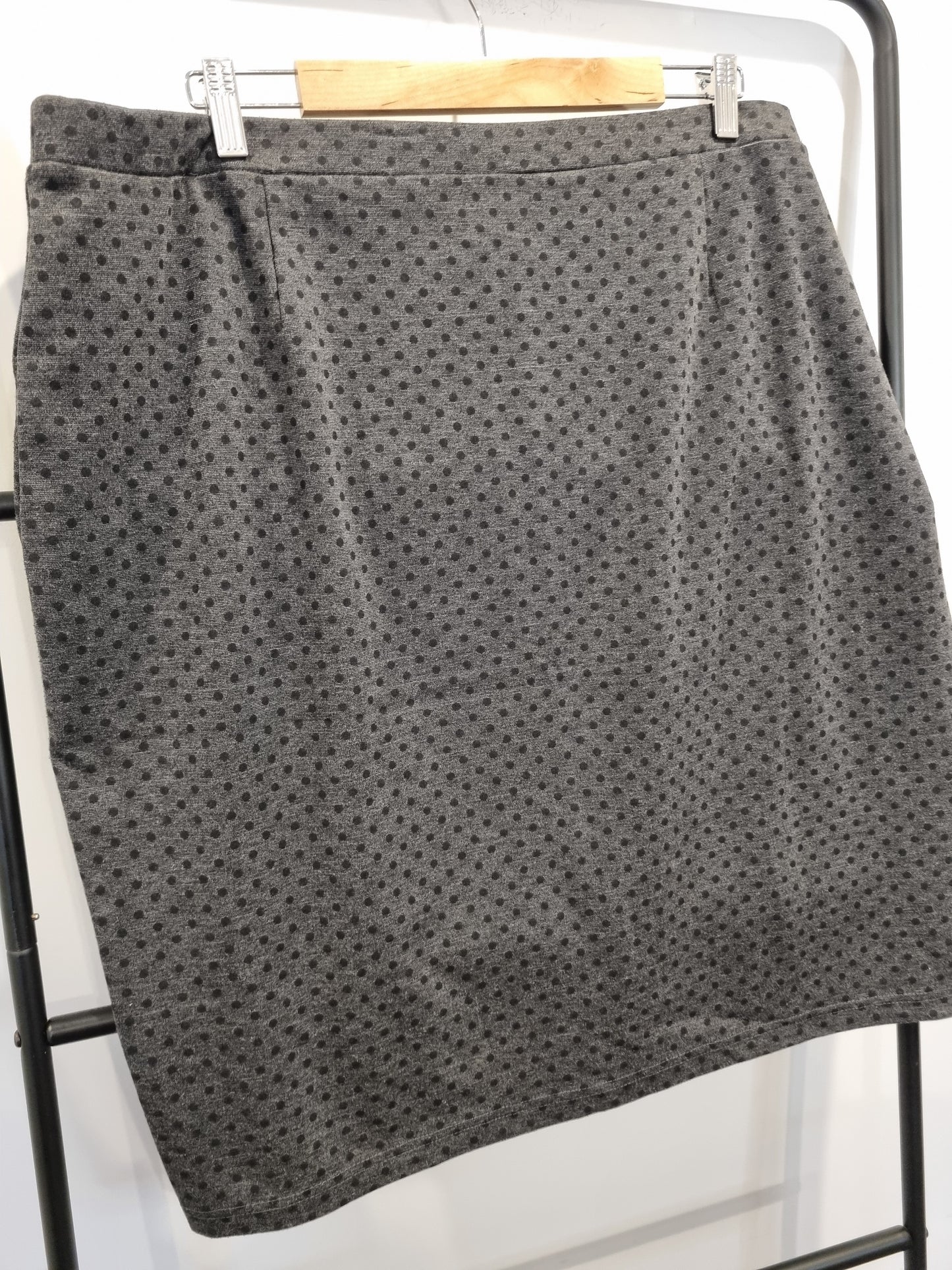 Autograph Skirt - Size 18
