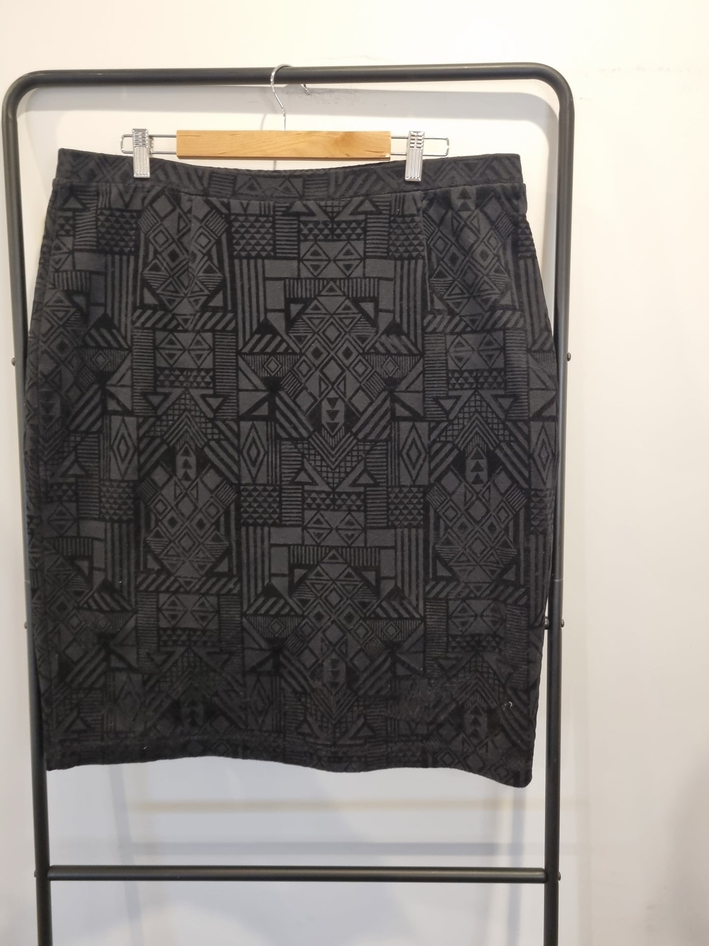 Autograph Skirt - Size 18